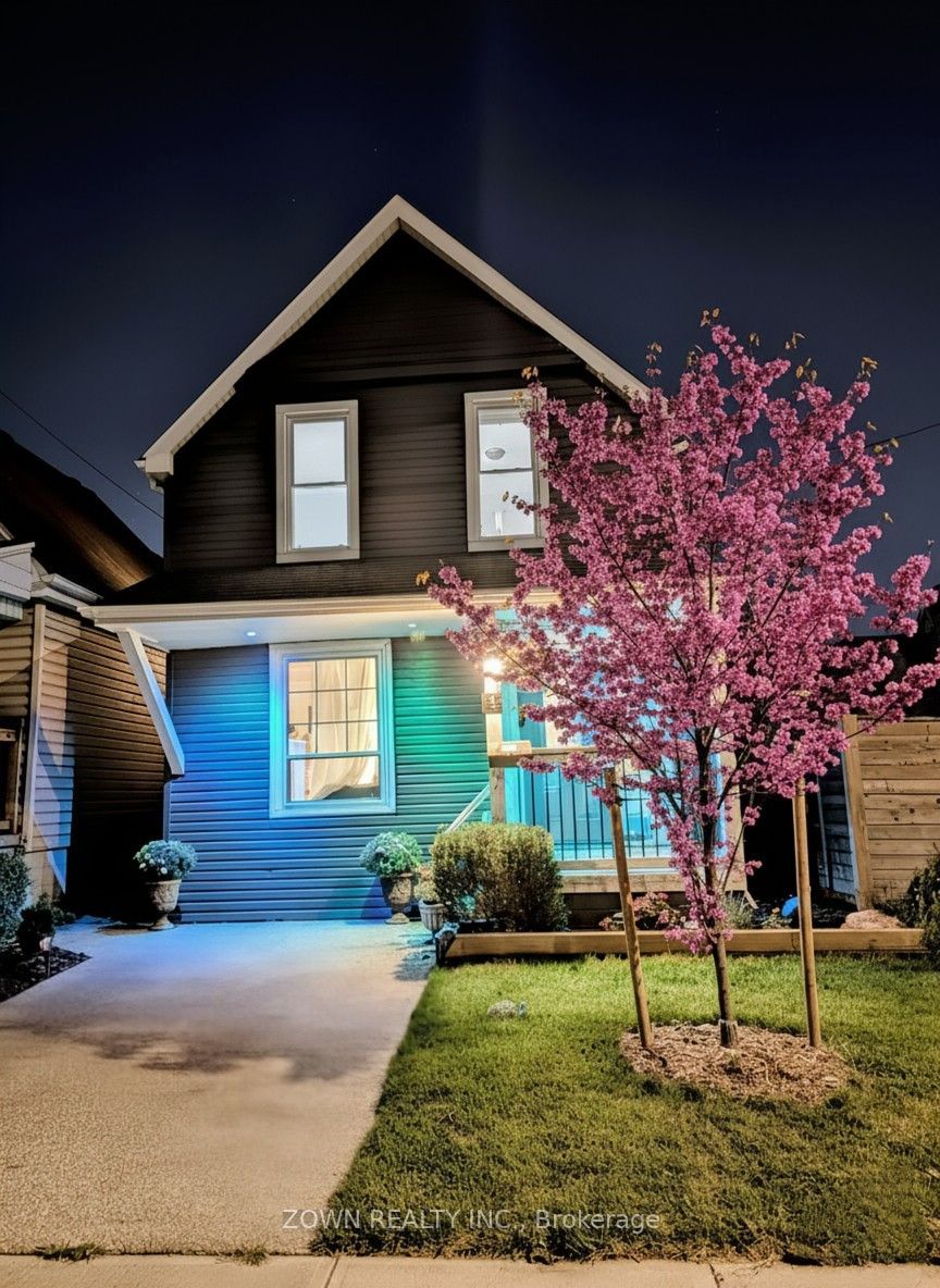 6 Albany Avenue Property Photo 3