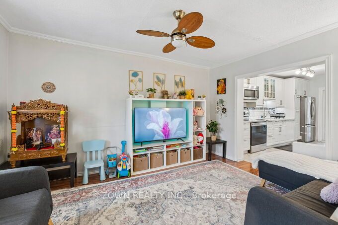 6 Albany Avenue Property Photo 7