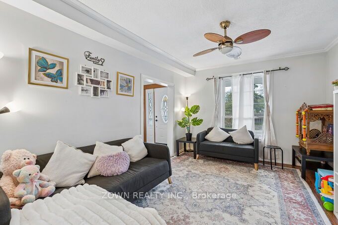 6 Albany Avenue Property Photo 9