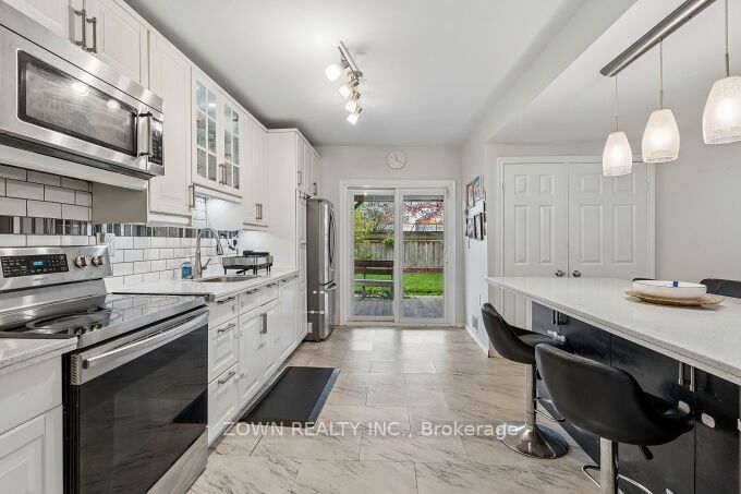 6 Albany Avenue Property Photo 12