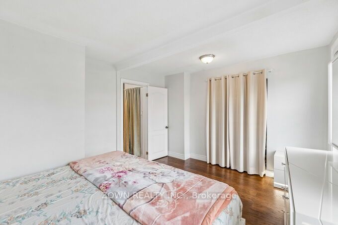 6 Albany Avenue Property Photo 19