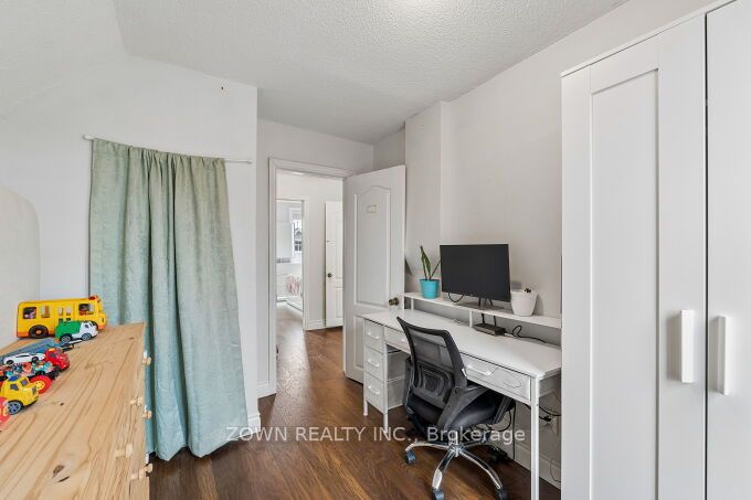 6 Albany Avenue Property Photo 23