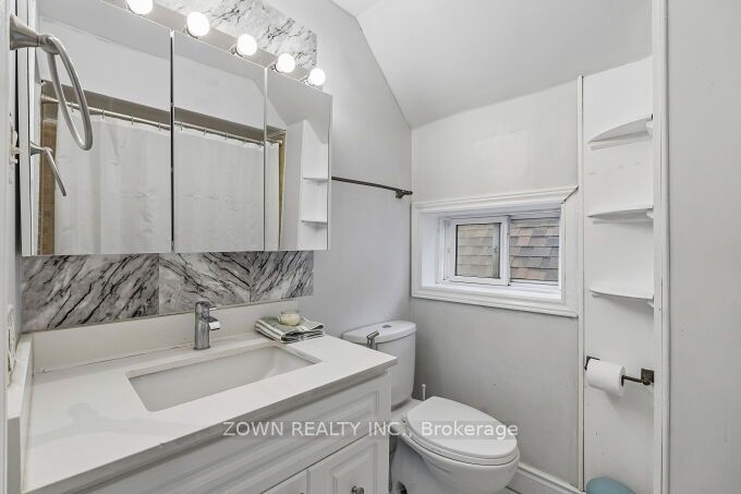 6 Albany Avenue Property Photo 25