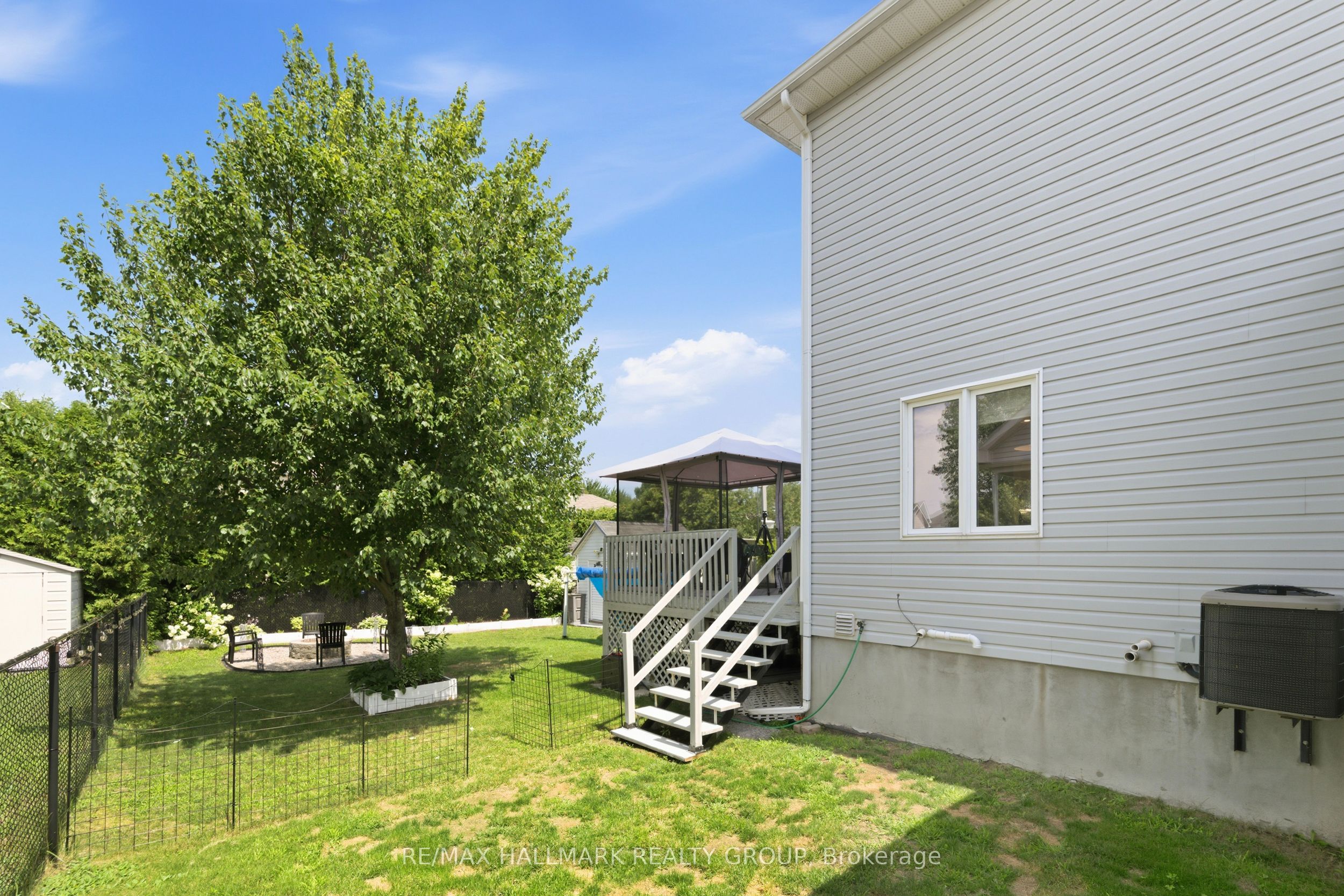 20 Dune Street Property Photo 41