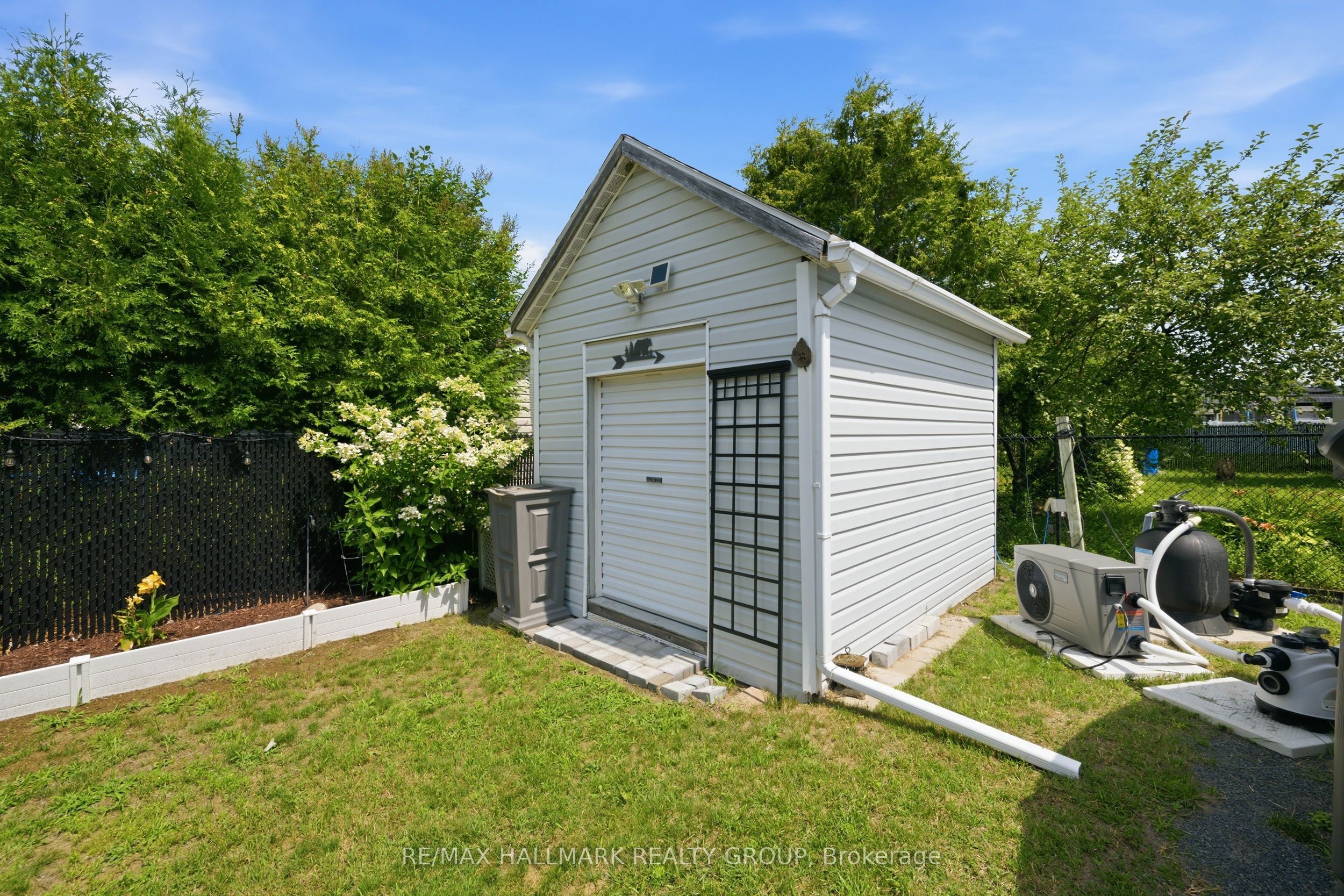 20 Dune Street Property Photo 44