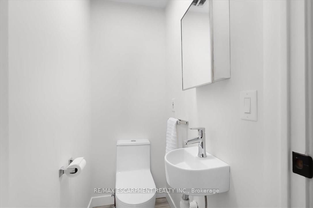 345 Berkindale Drive Property Photo 18