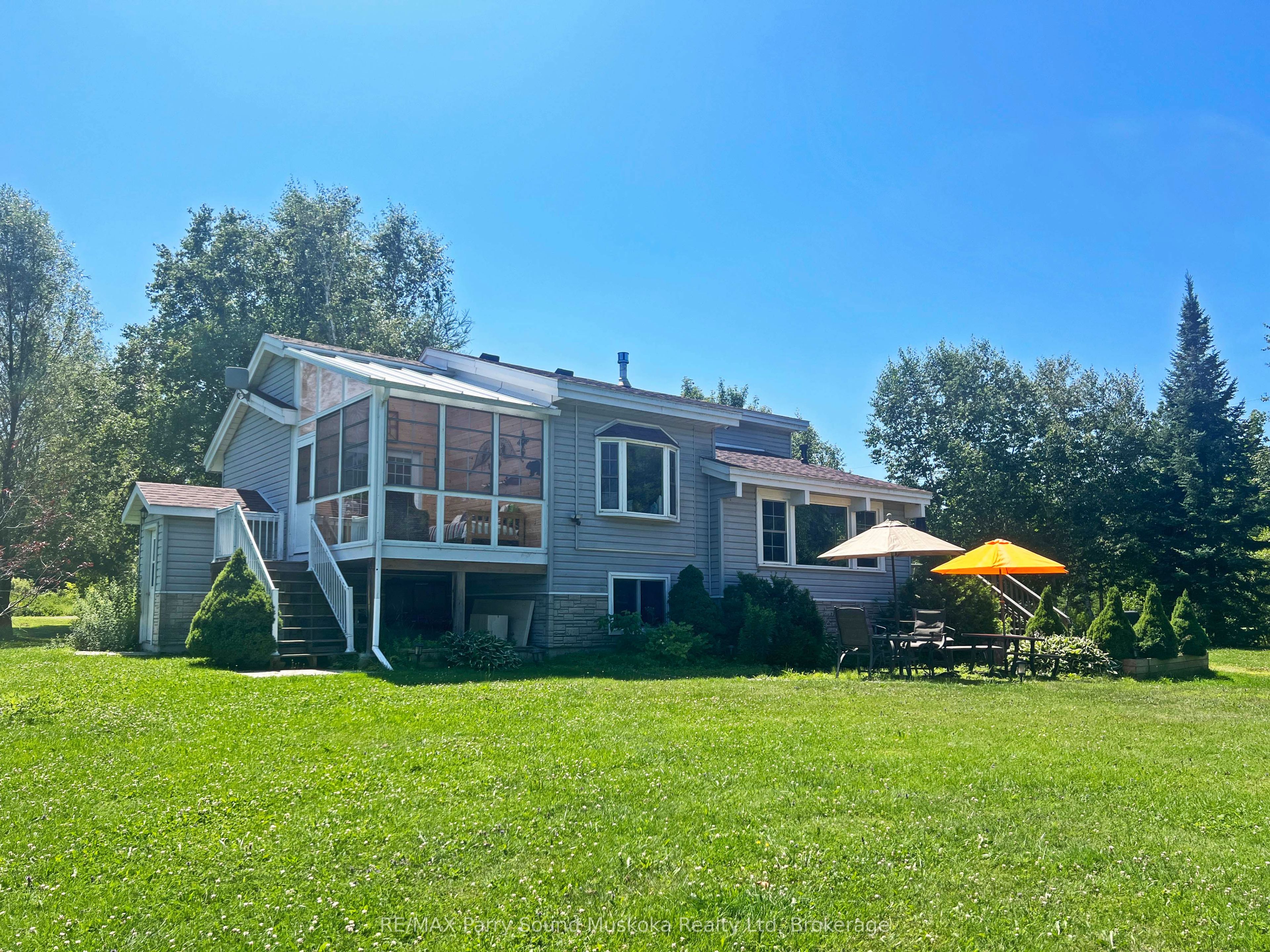 5 MEHARG Drive Property Photo 1