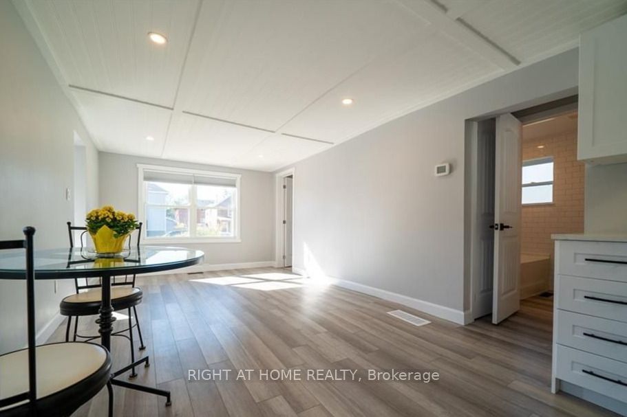 48 Ridley Street E Property Photo 7