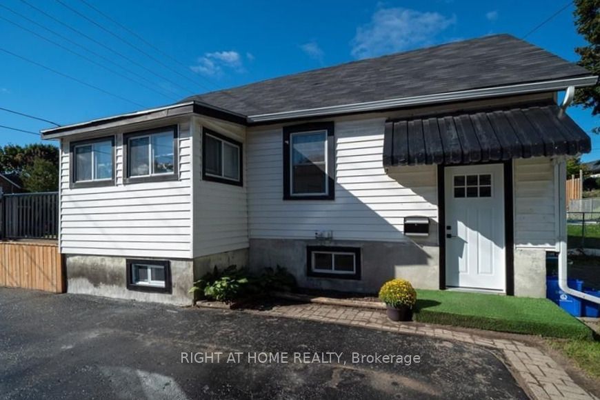 48 Ridley Street E Property Photo 13