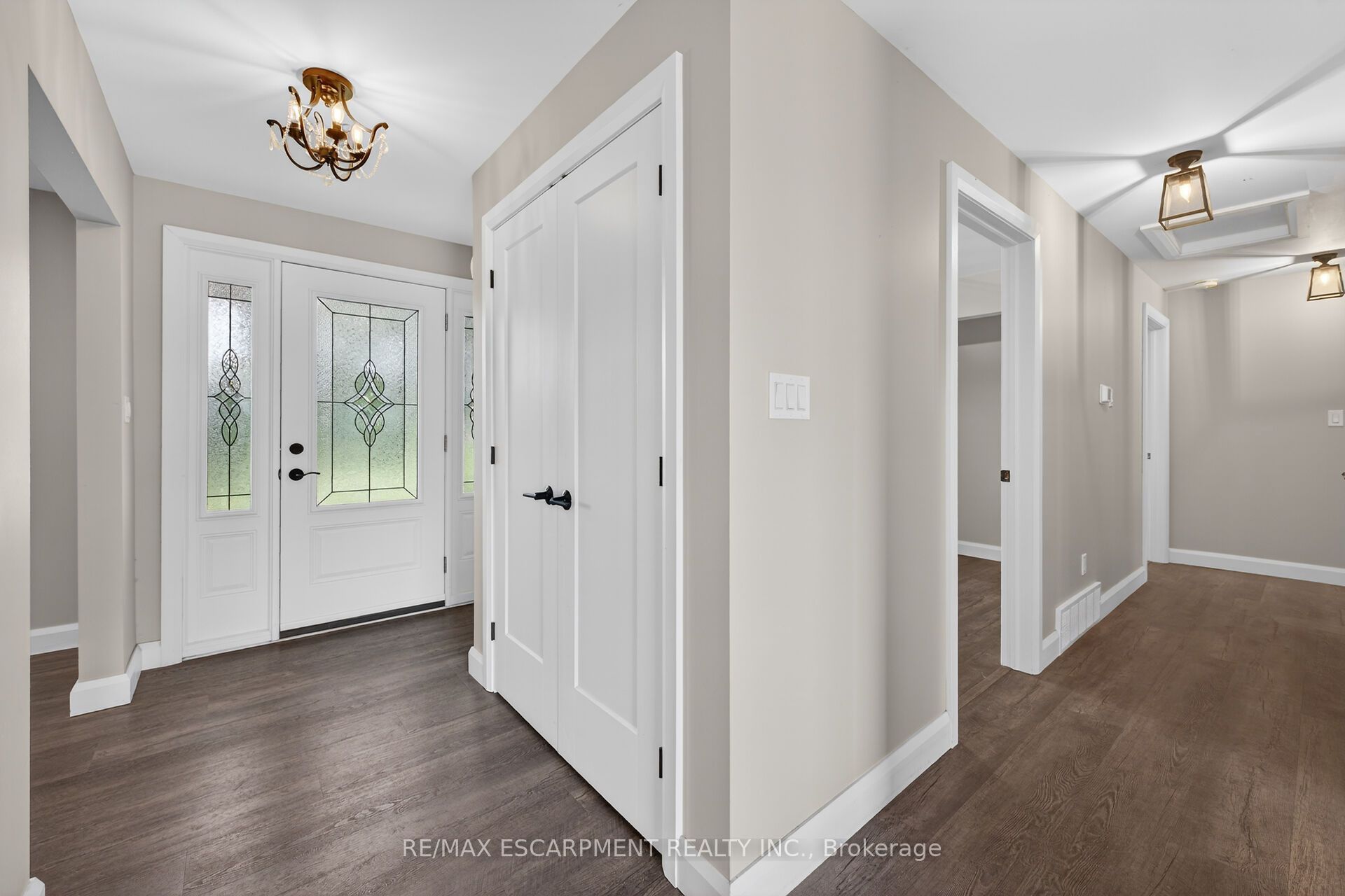 2336 Cockshutt Road Property Photo 8