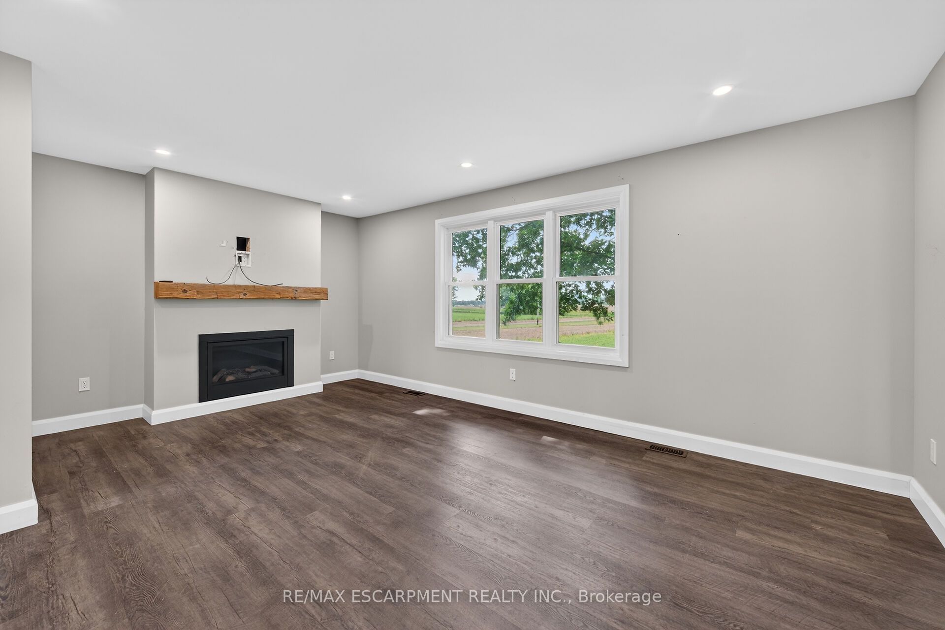 2336 Cockshutt Road Property Photo 16