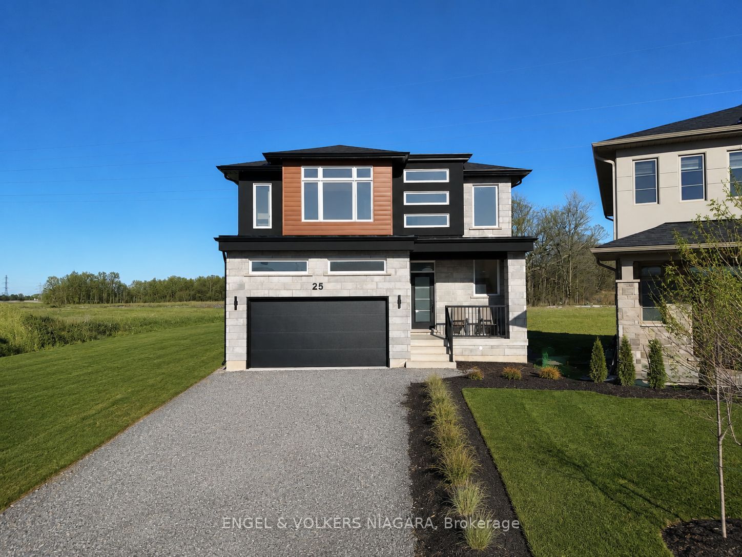 25 Elvira Way Property Photo 2