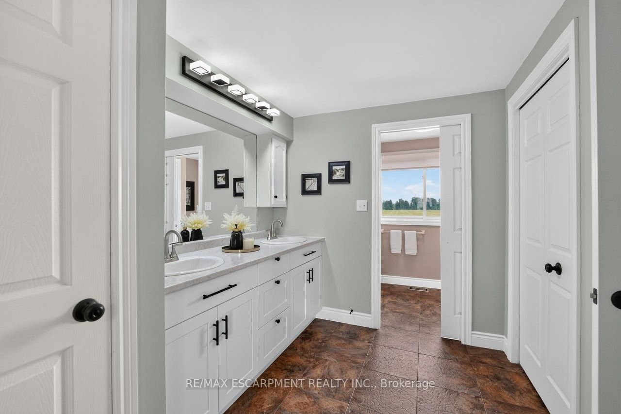 2471-2467 Port Davidson Road Property Photo 19