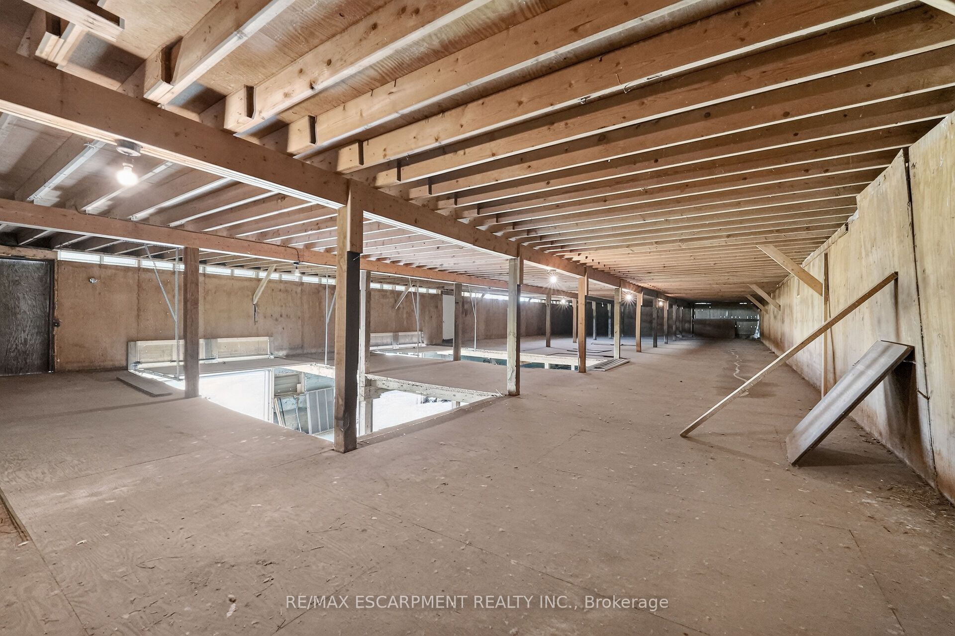 2471-2467 Port Davidson Road Property Photo 39