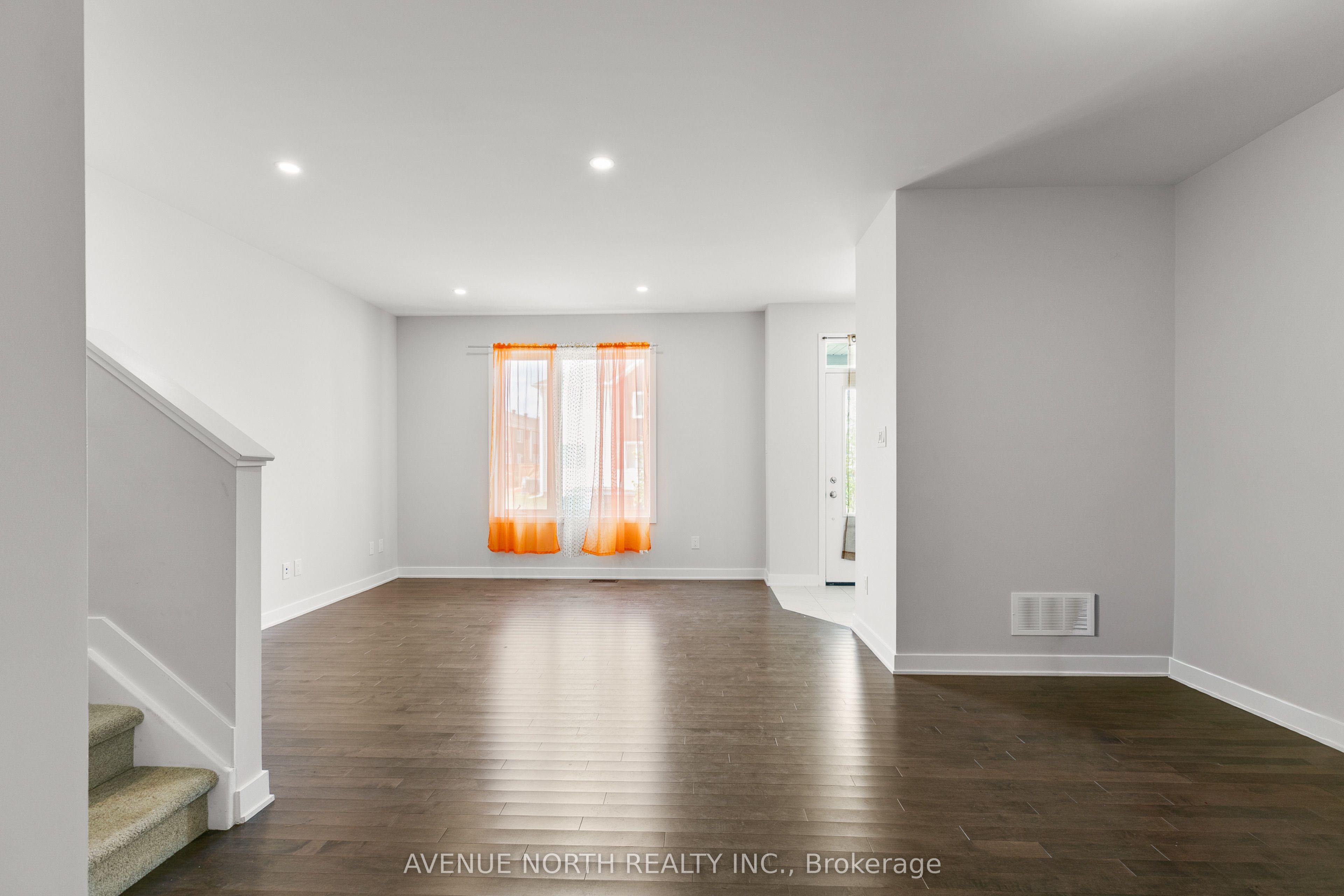 834 Bascule Place Property Photo 4