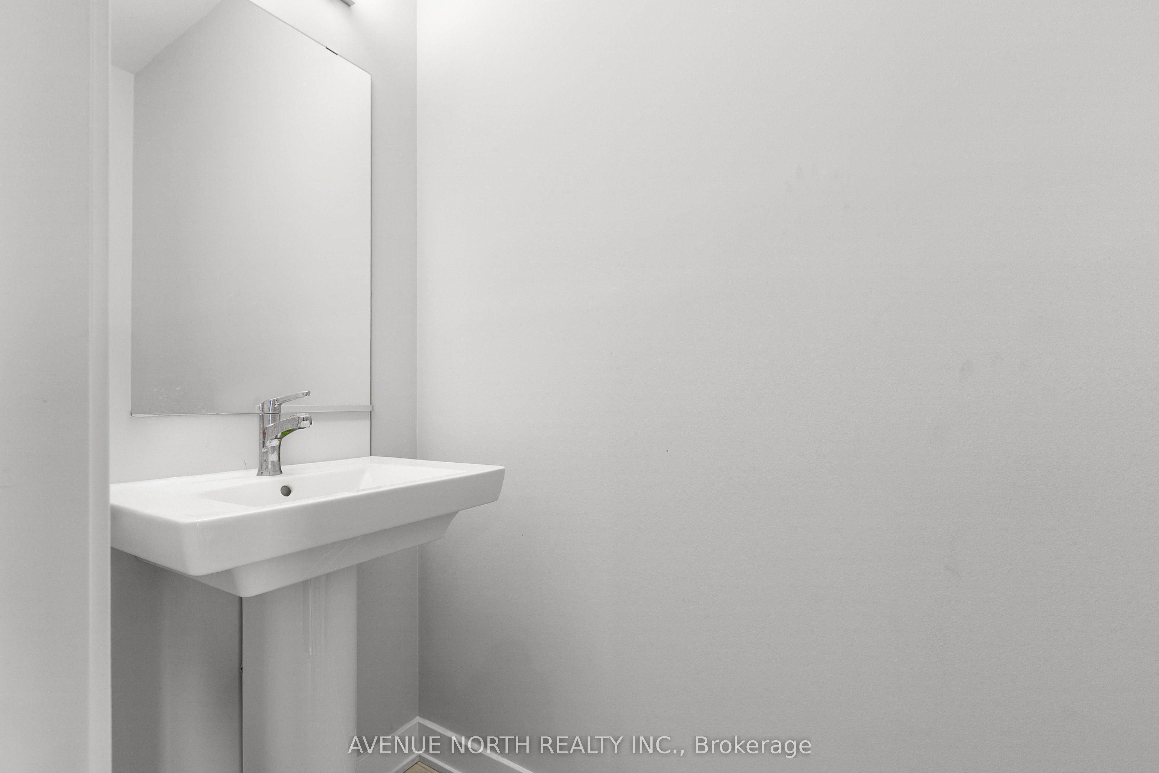 834 Bascule Place Property Photo 6