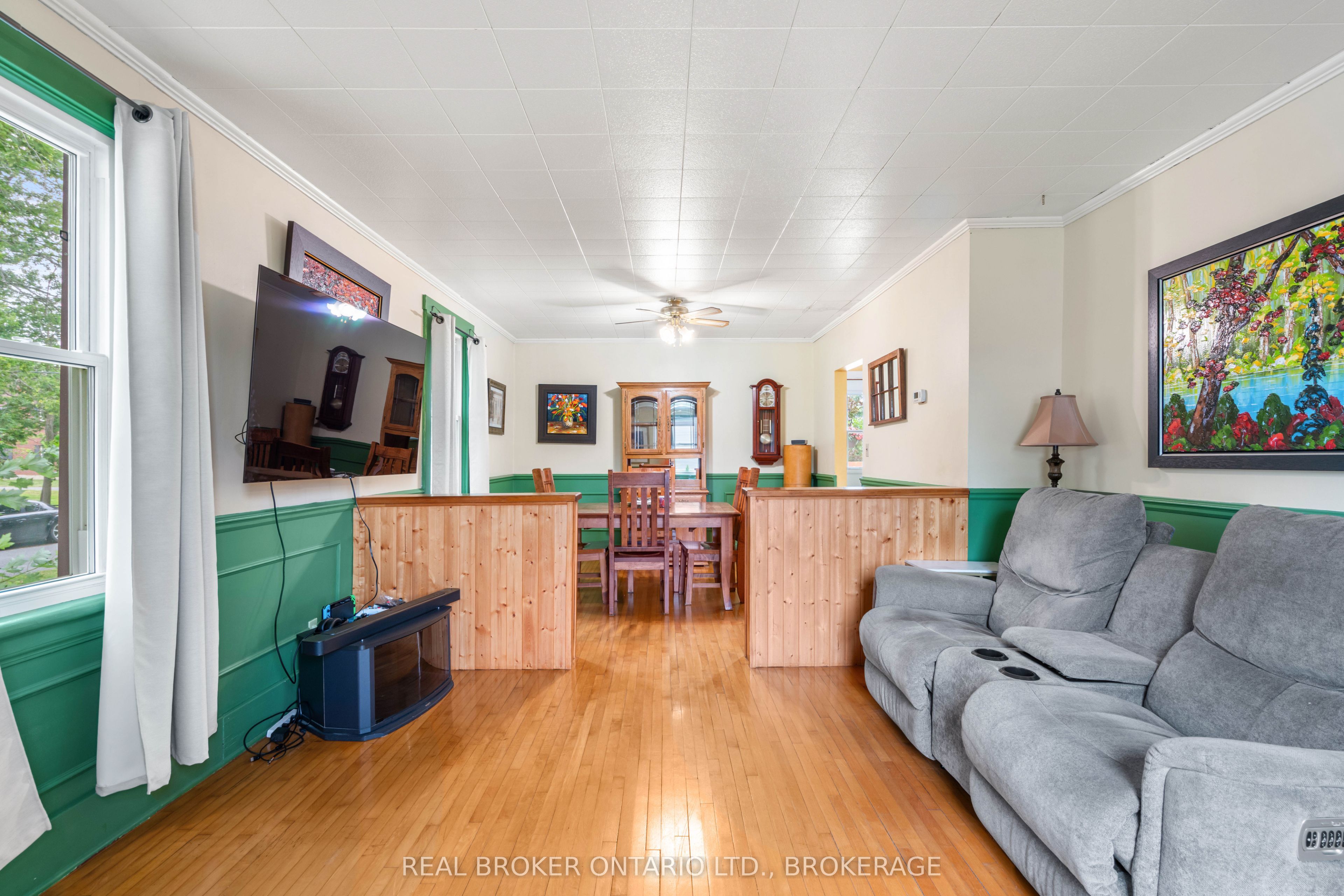 9 Spruce Street Property Photo 11