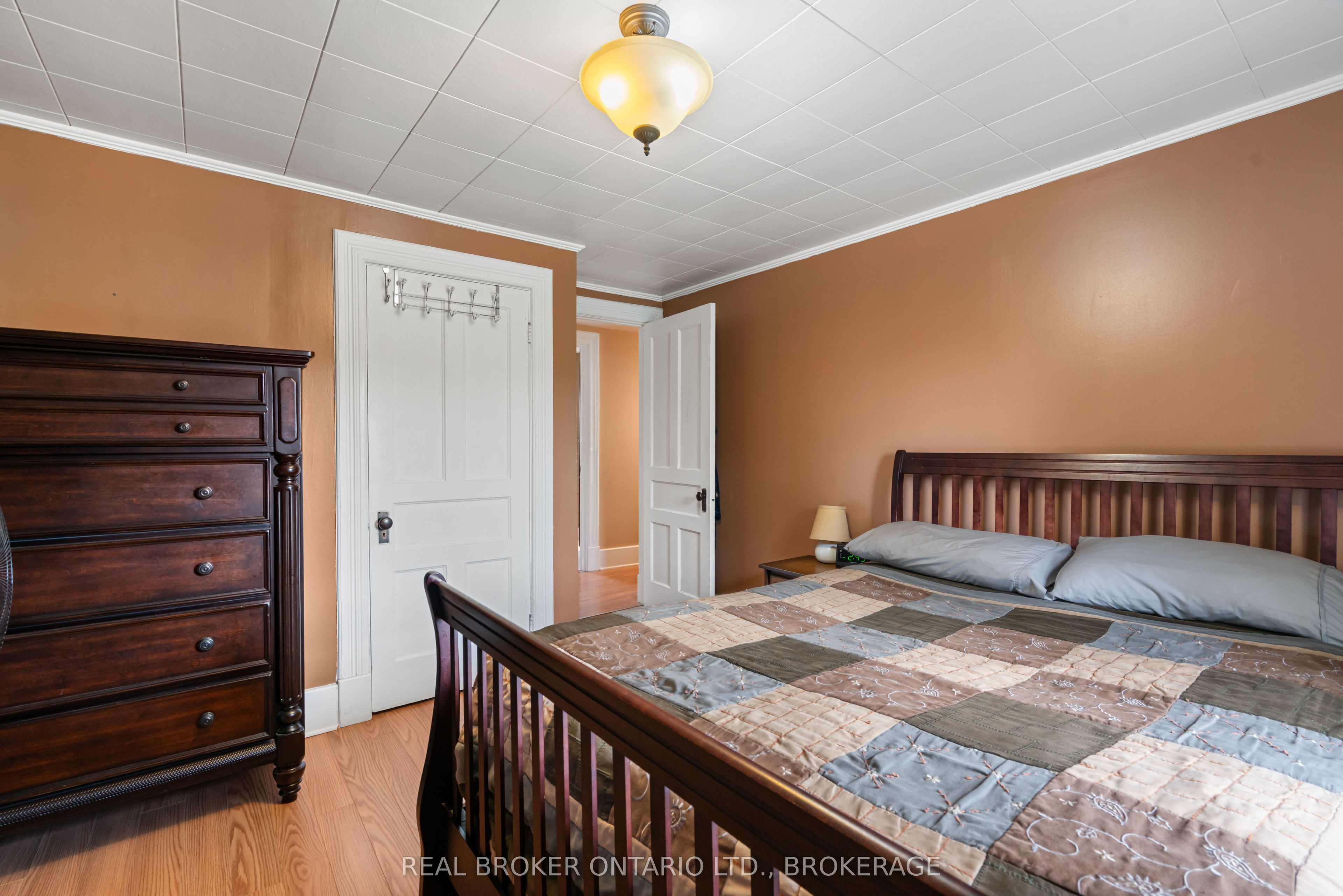 9 Spruce Street Property Photo 19