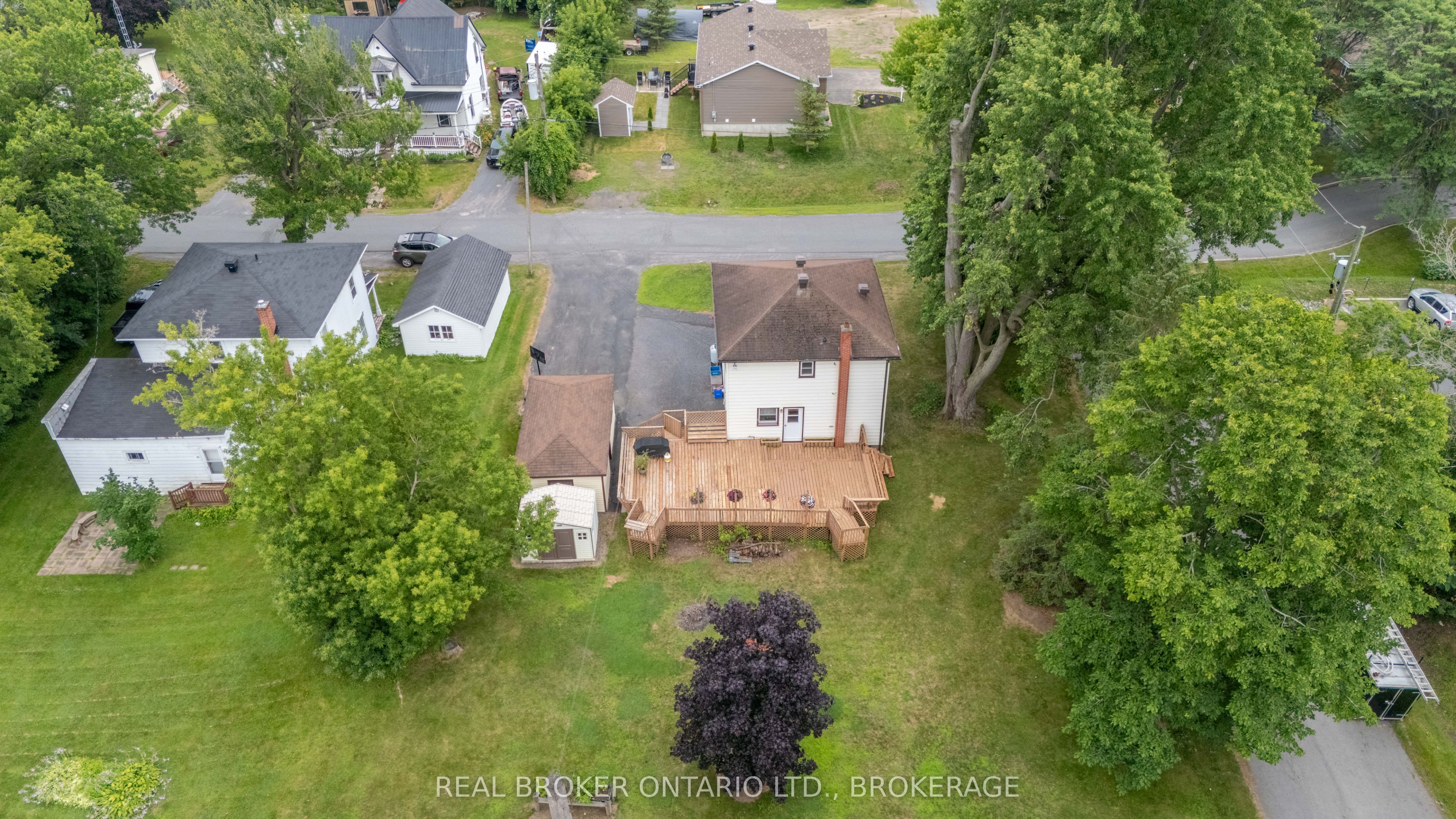 9 Spruce Street Property Photo 33