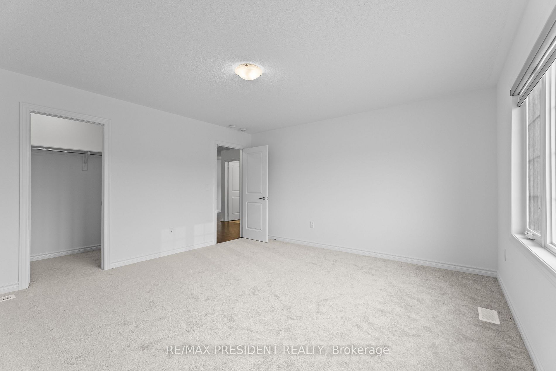 335 Russell Street Property Photo 20