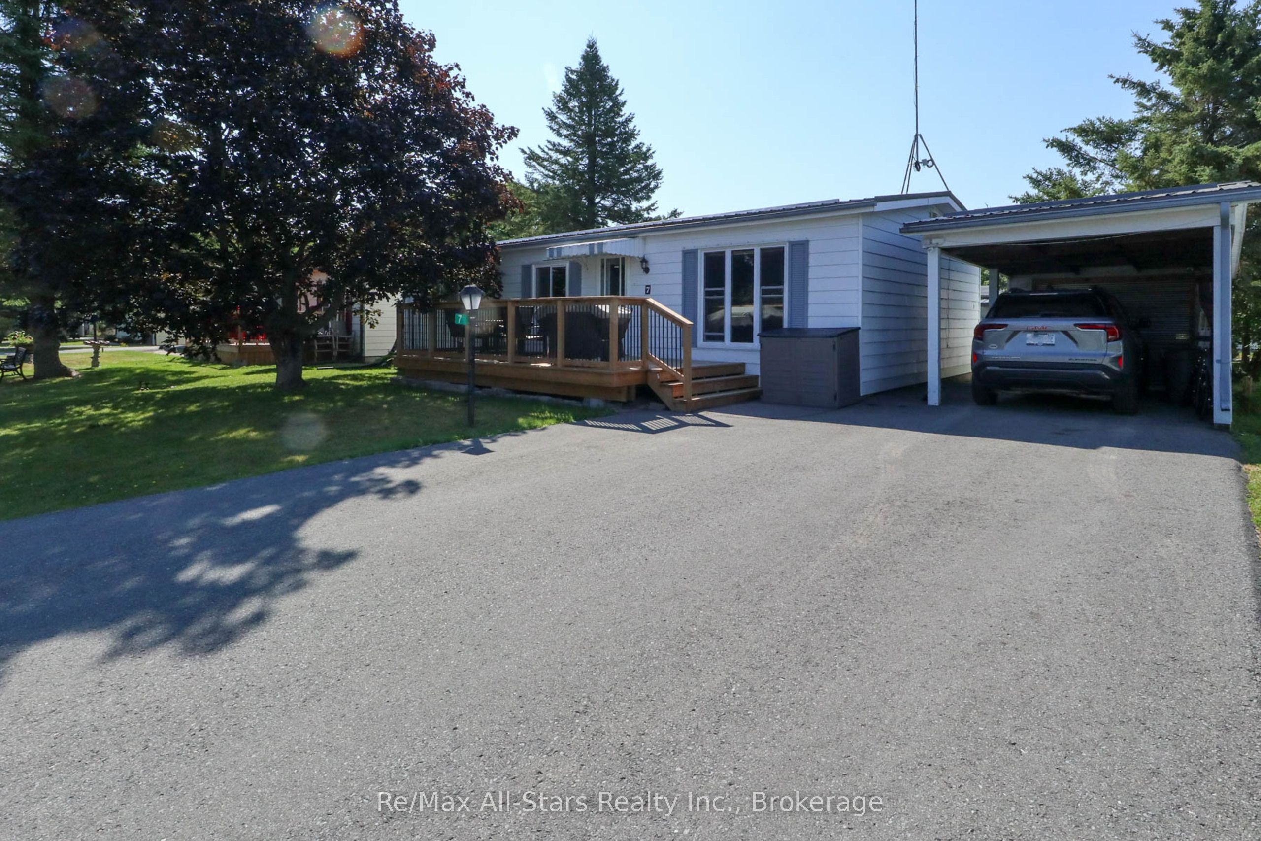 7 Cedar Street Property Photo 1