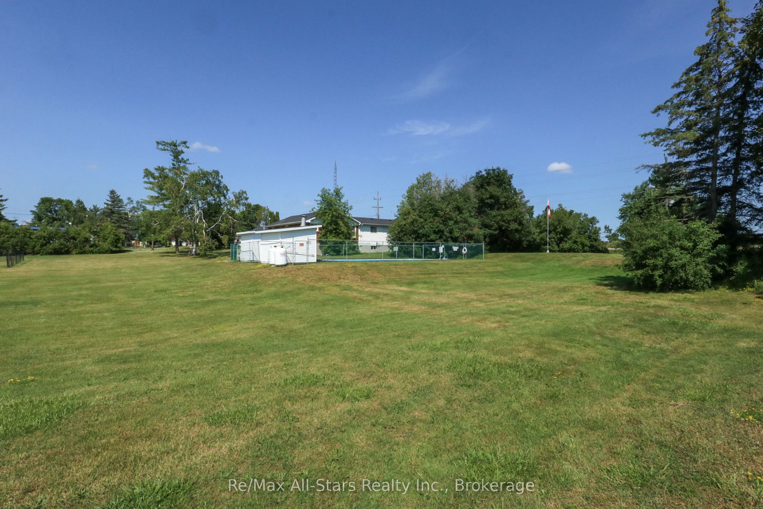 7 Cedar Street Property Photo 15