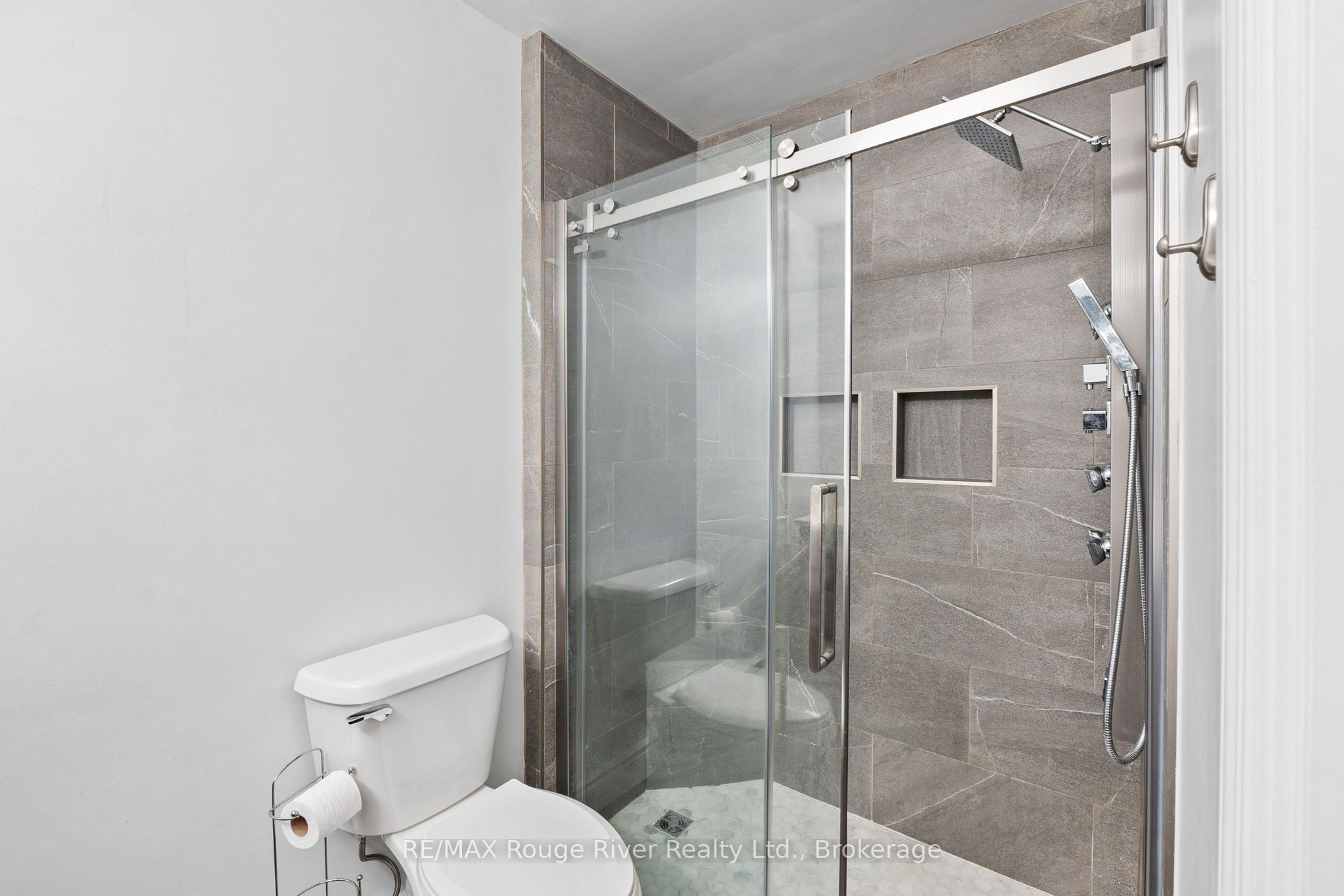 242 Darcy Street 11 Property Photo 23