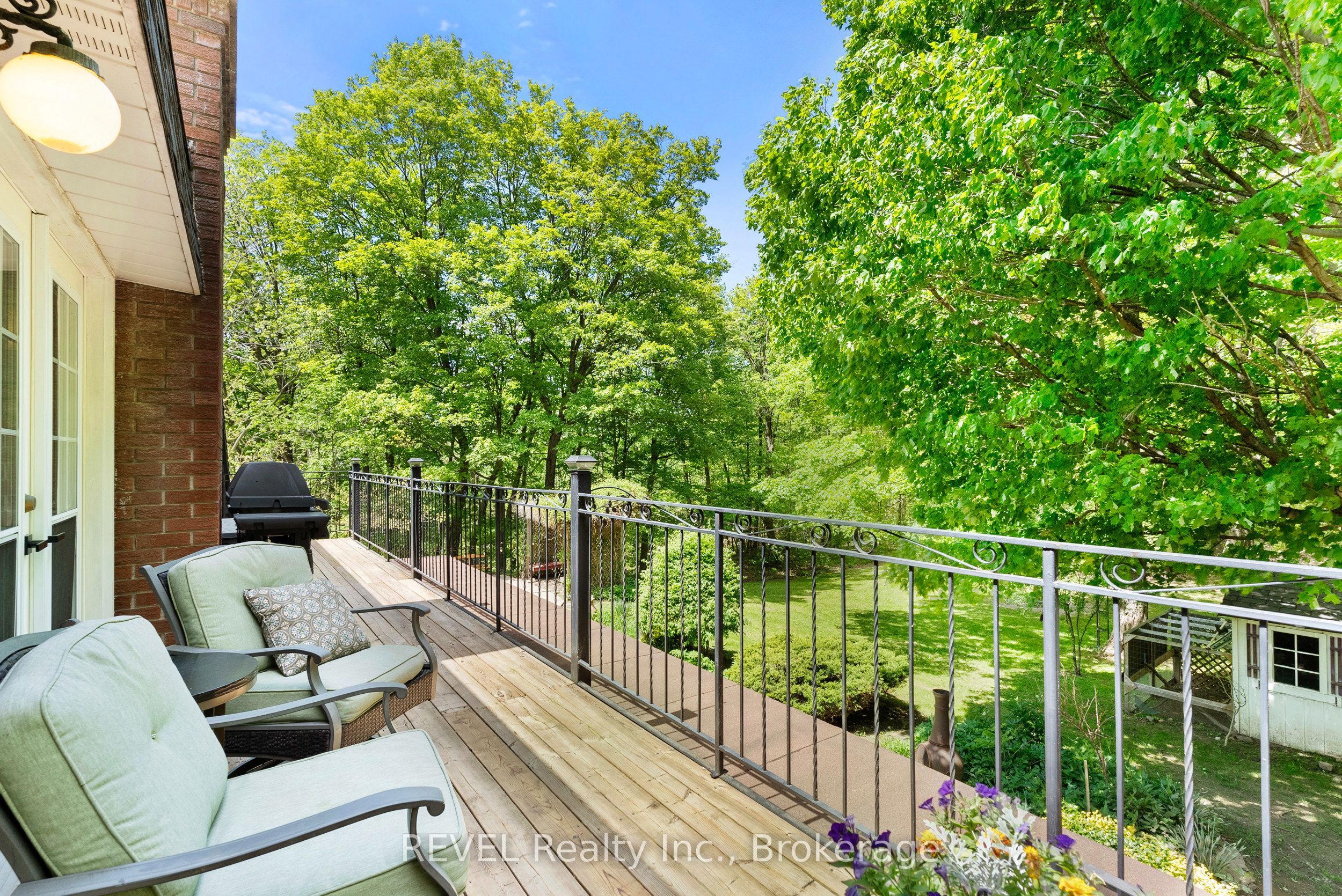 196 Warner Road Property Photo 2