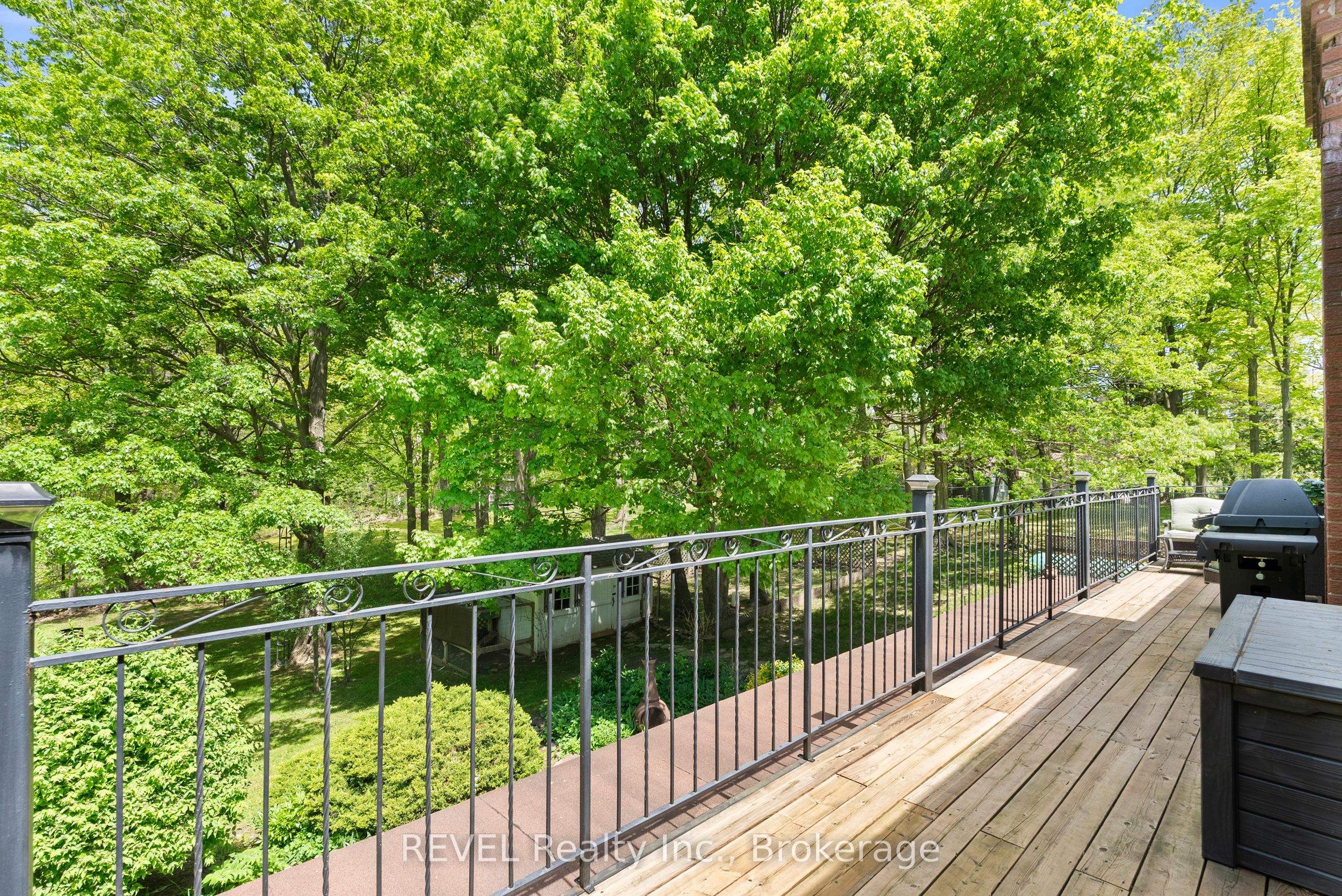 196 Warner Road Property Photo 3