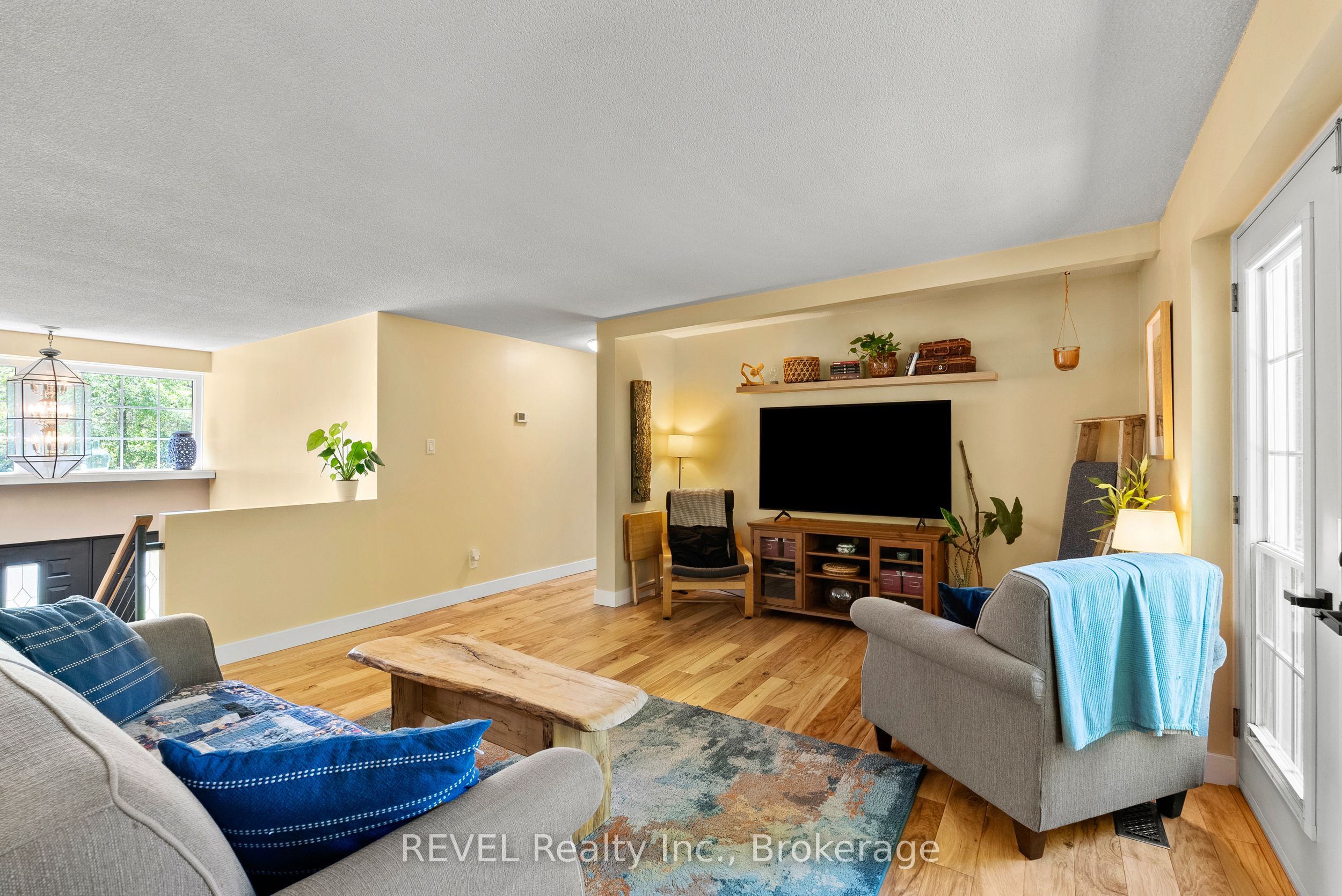 196 Warner Road Property Photo 11