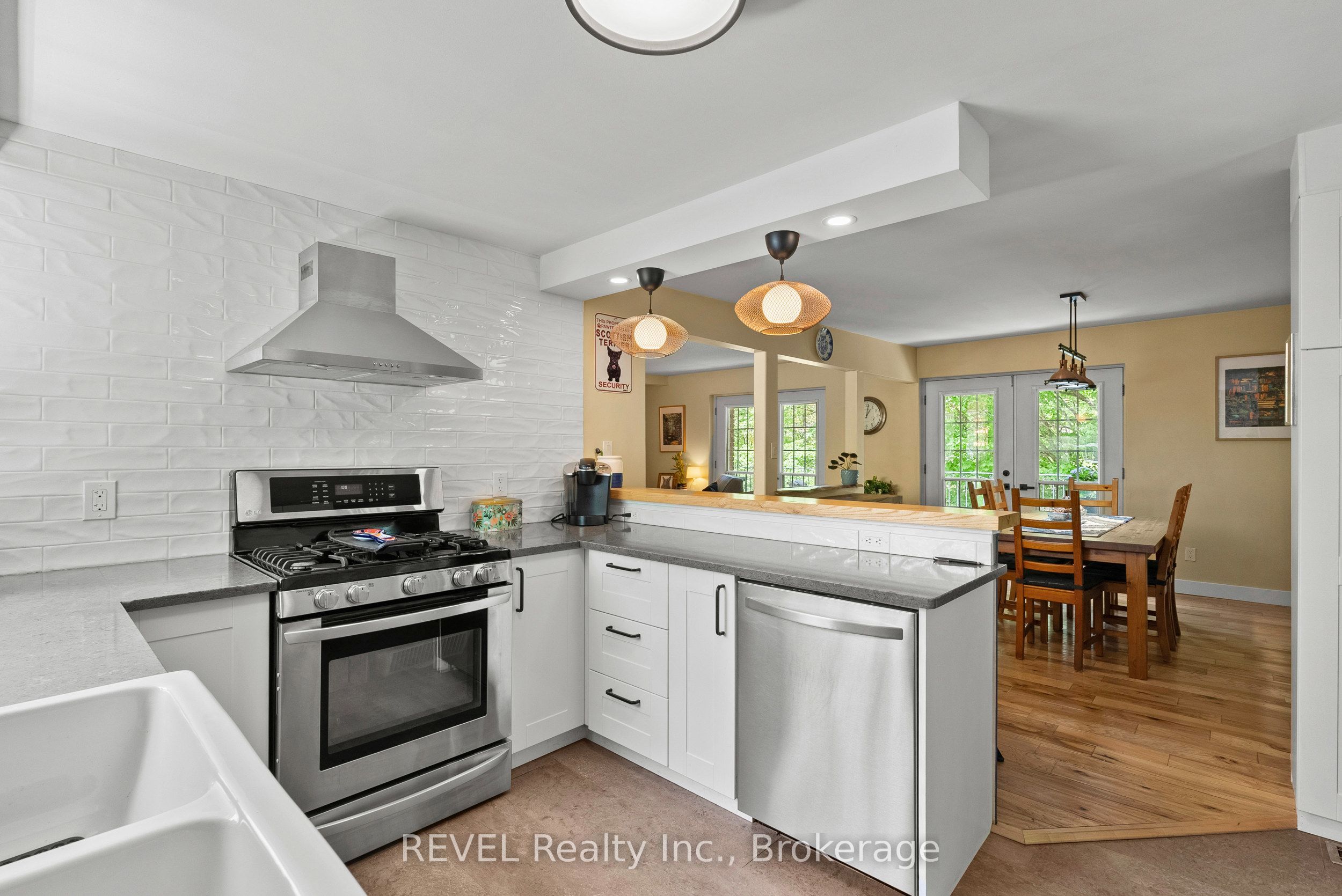 196 Warner Road Property Photo 16