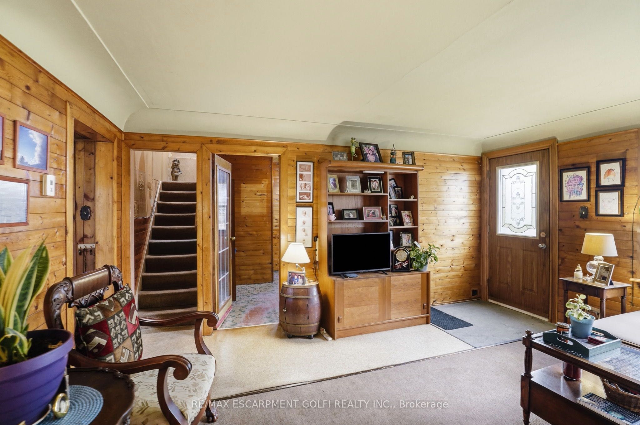 834 Mohawk Road E Property Photo 19