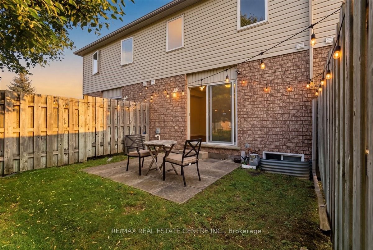15 Roehampton Crescent Property Photo 27