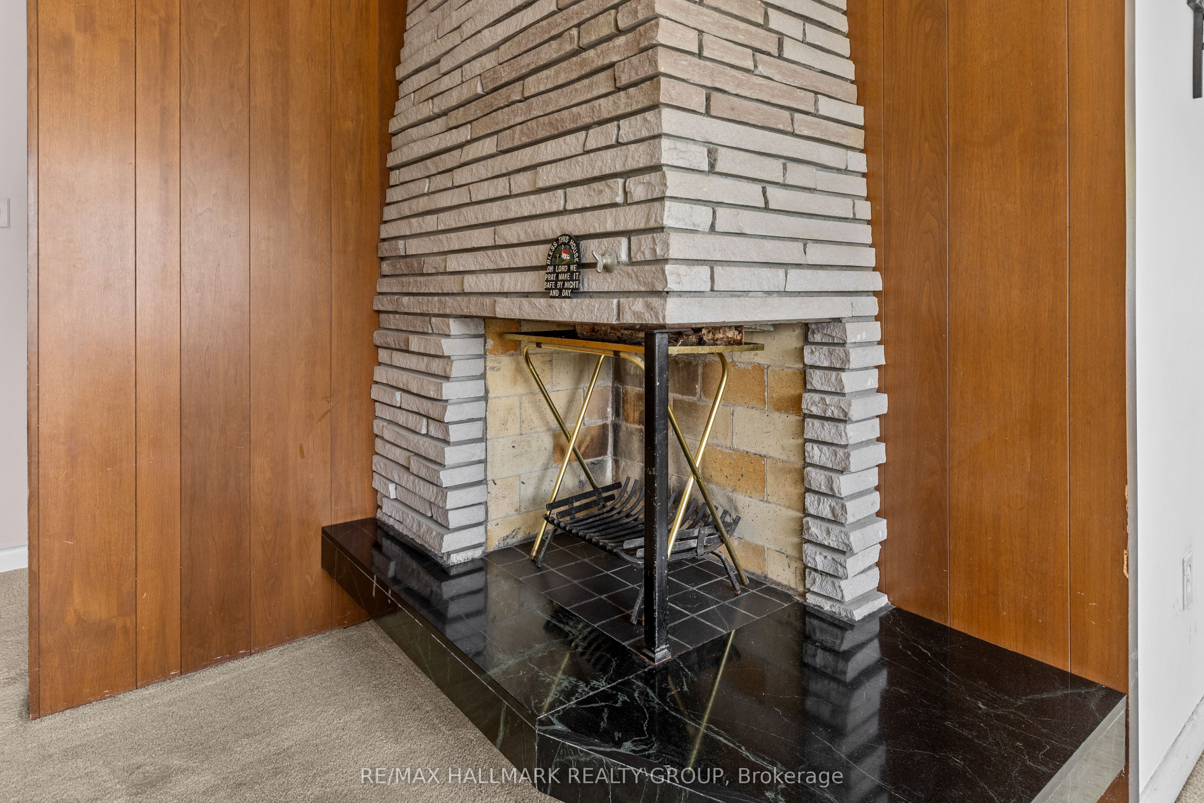 492 Vernon Avenue Property Photo 10