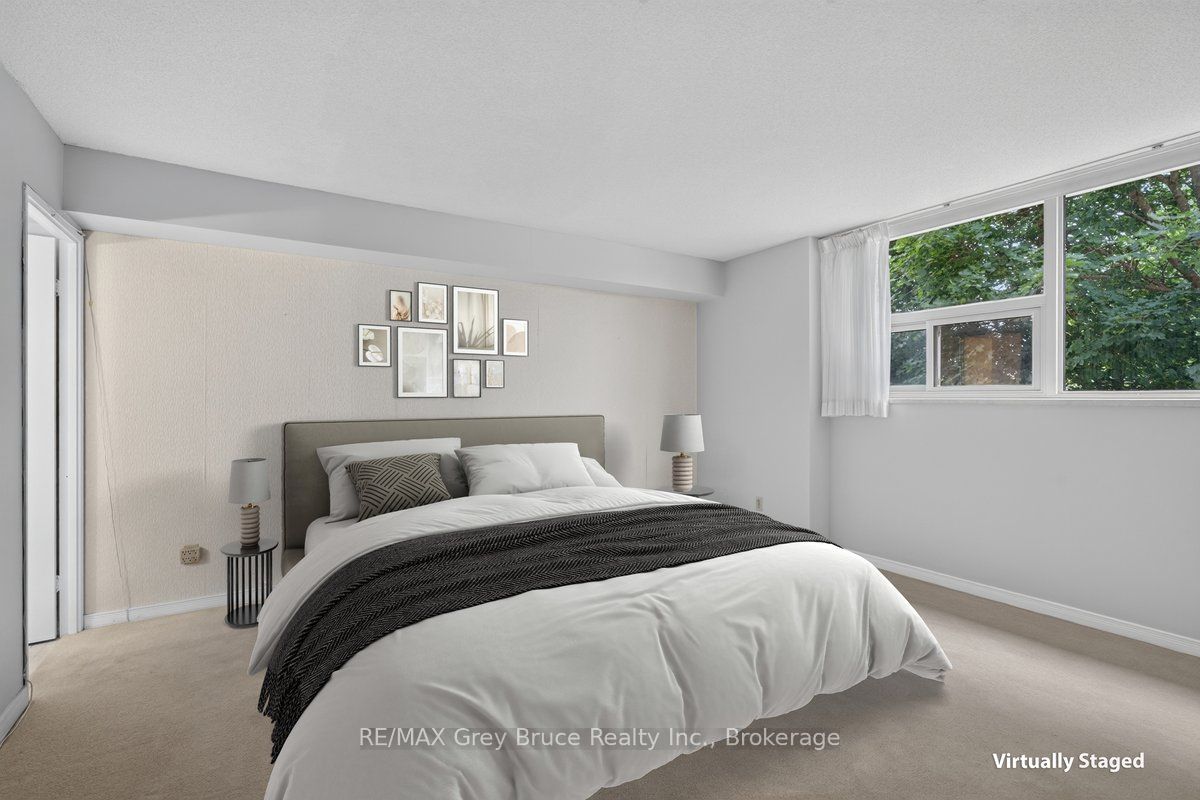 860 9th Street E 208 Property Photo 17
