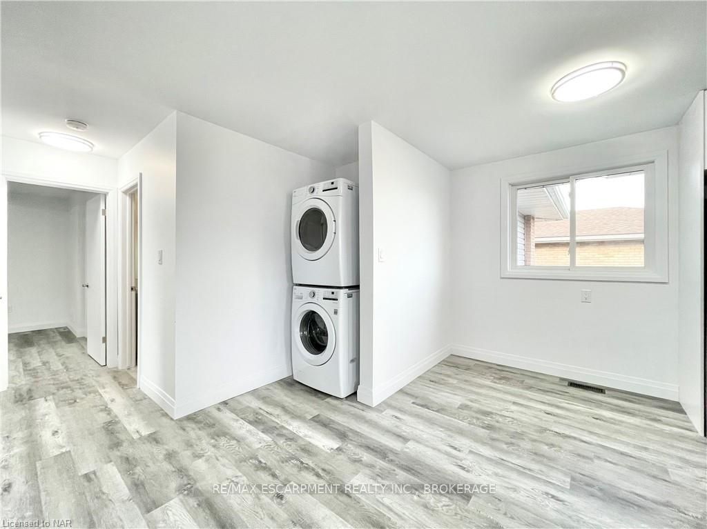 76 Marc Boulevard Property Photo 7