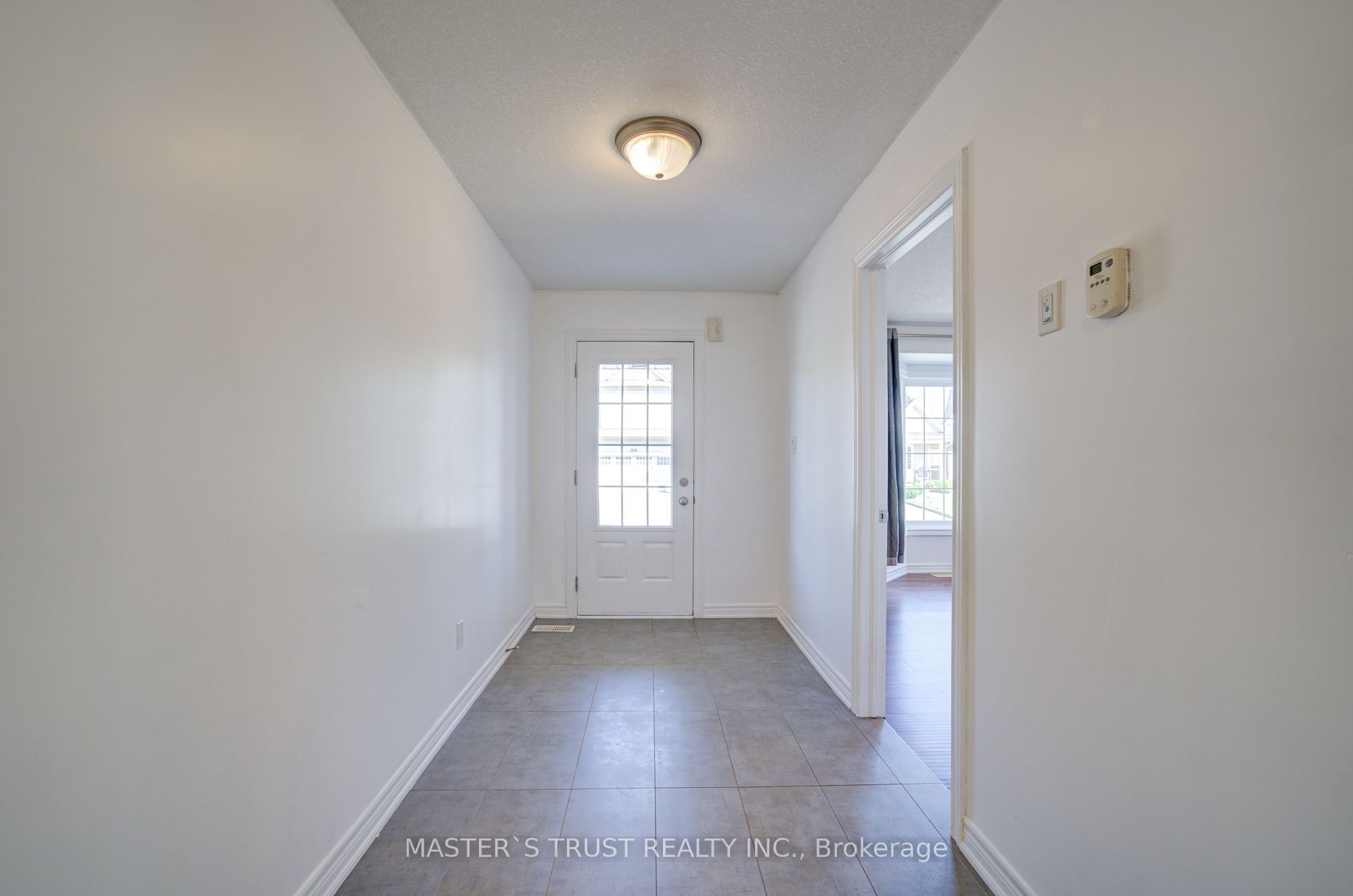 569 Grange Way Property Photo 2