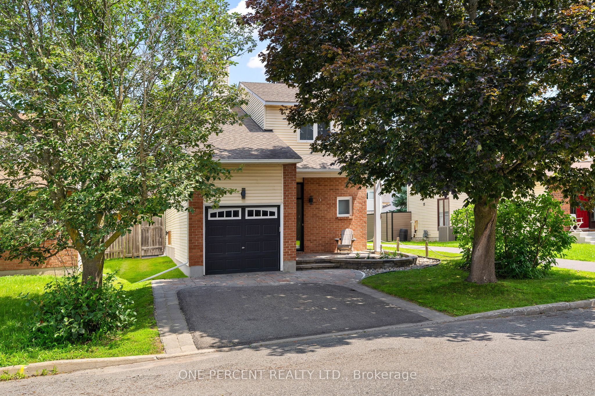 8 Rastila Crescent Property Photo 1