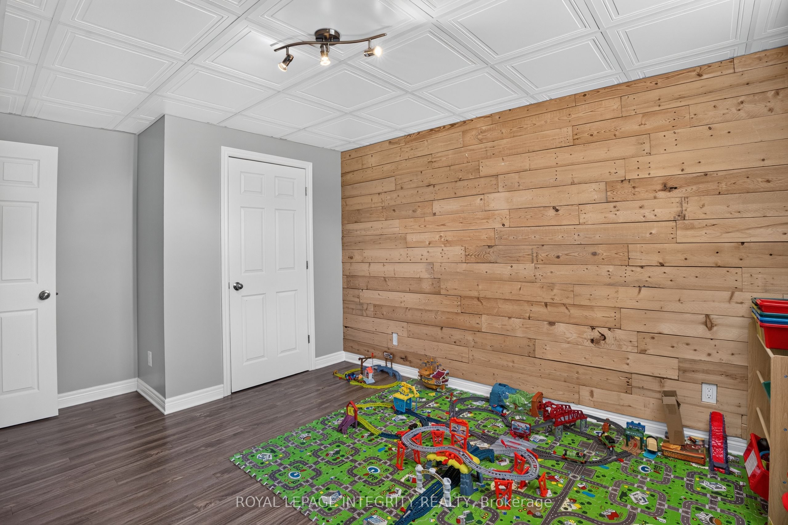 117 Castel Street Property Photo 19