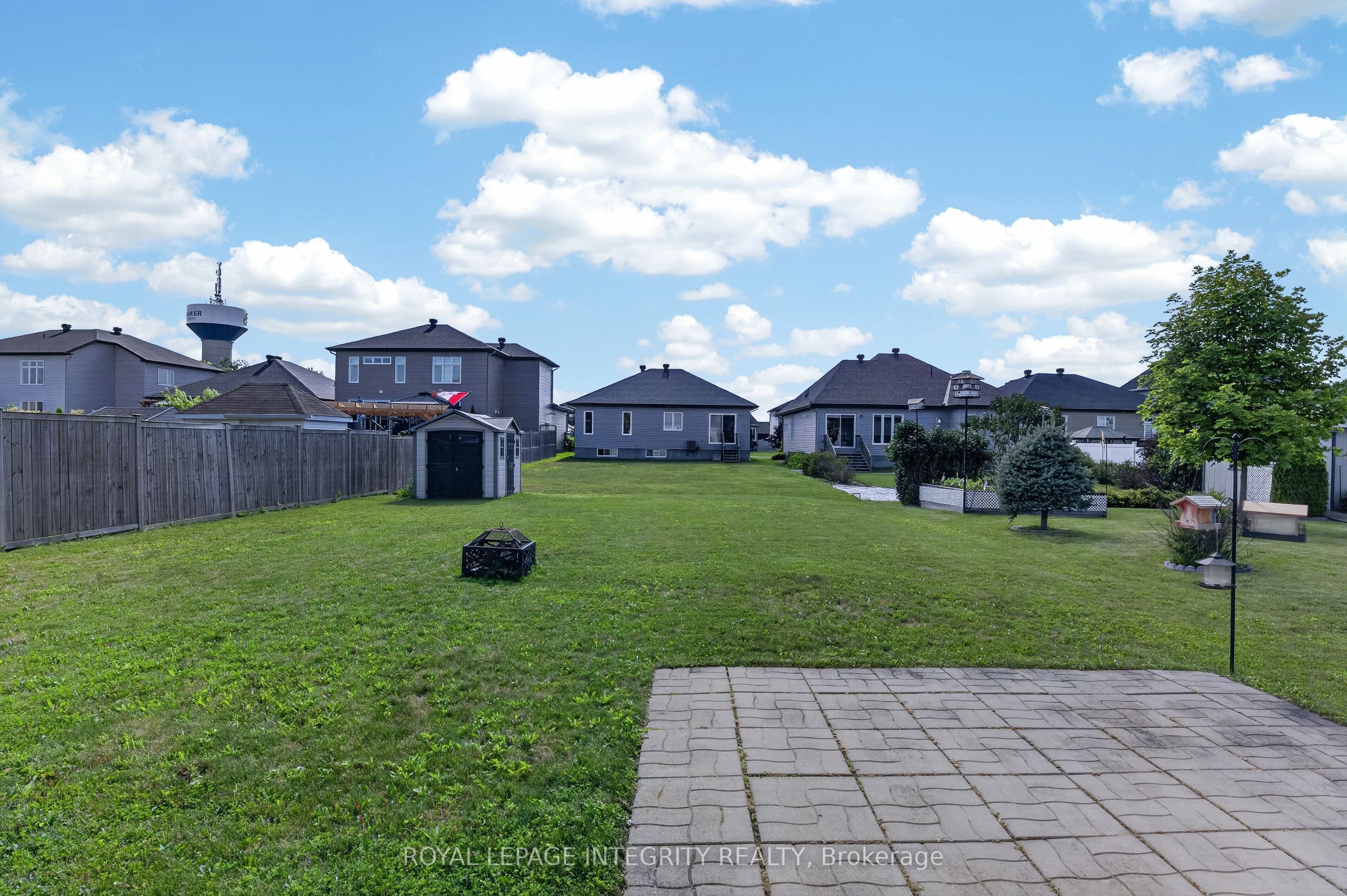117 Castel Street Property Photo 25