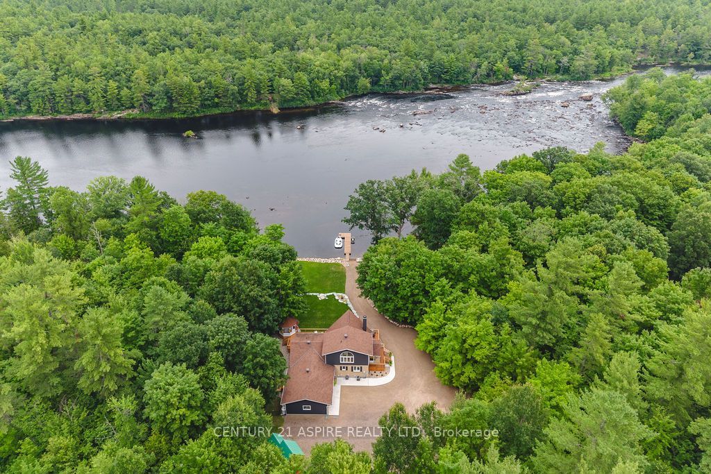 978 Rantz Road Property Photo 14