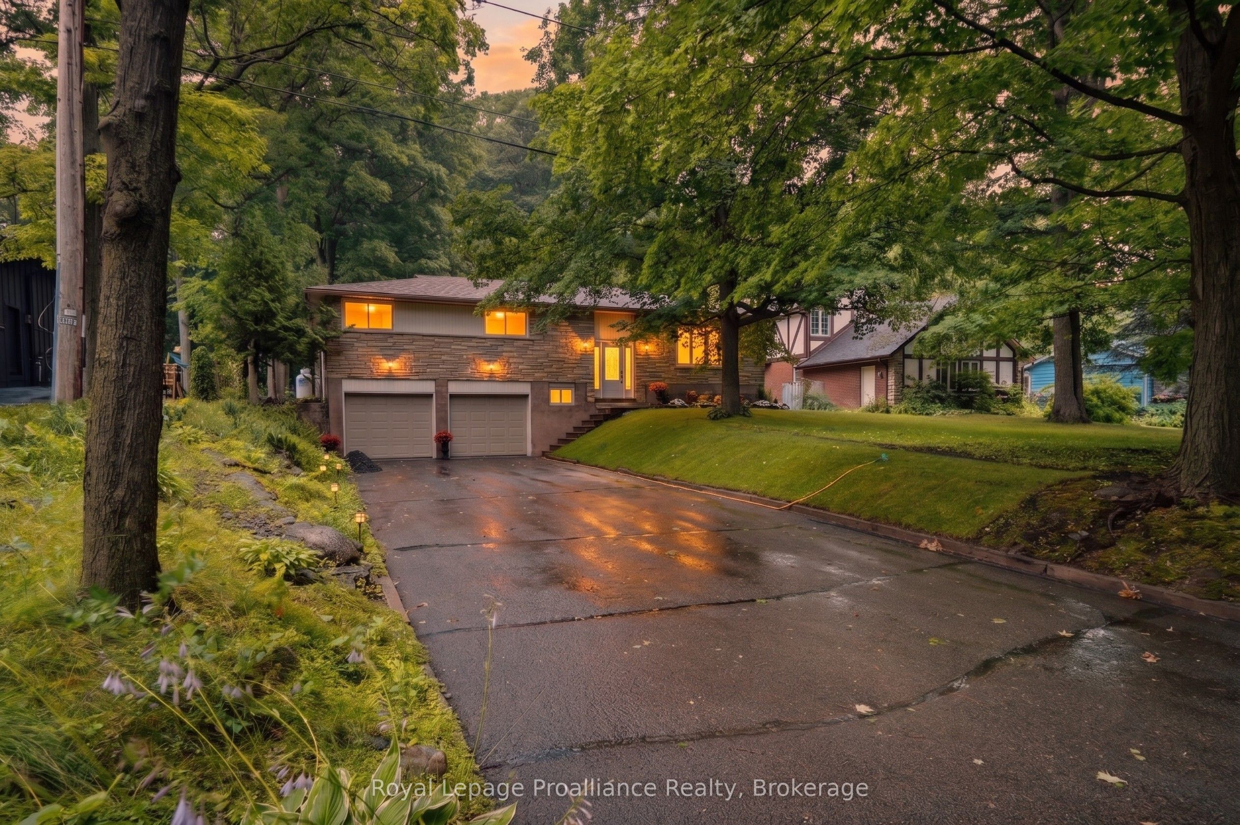156 Pinehill Crescent Property Photo 1