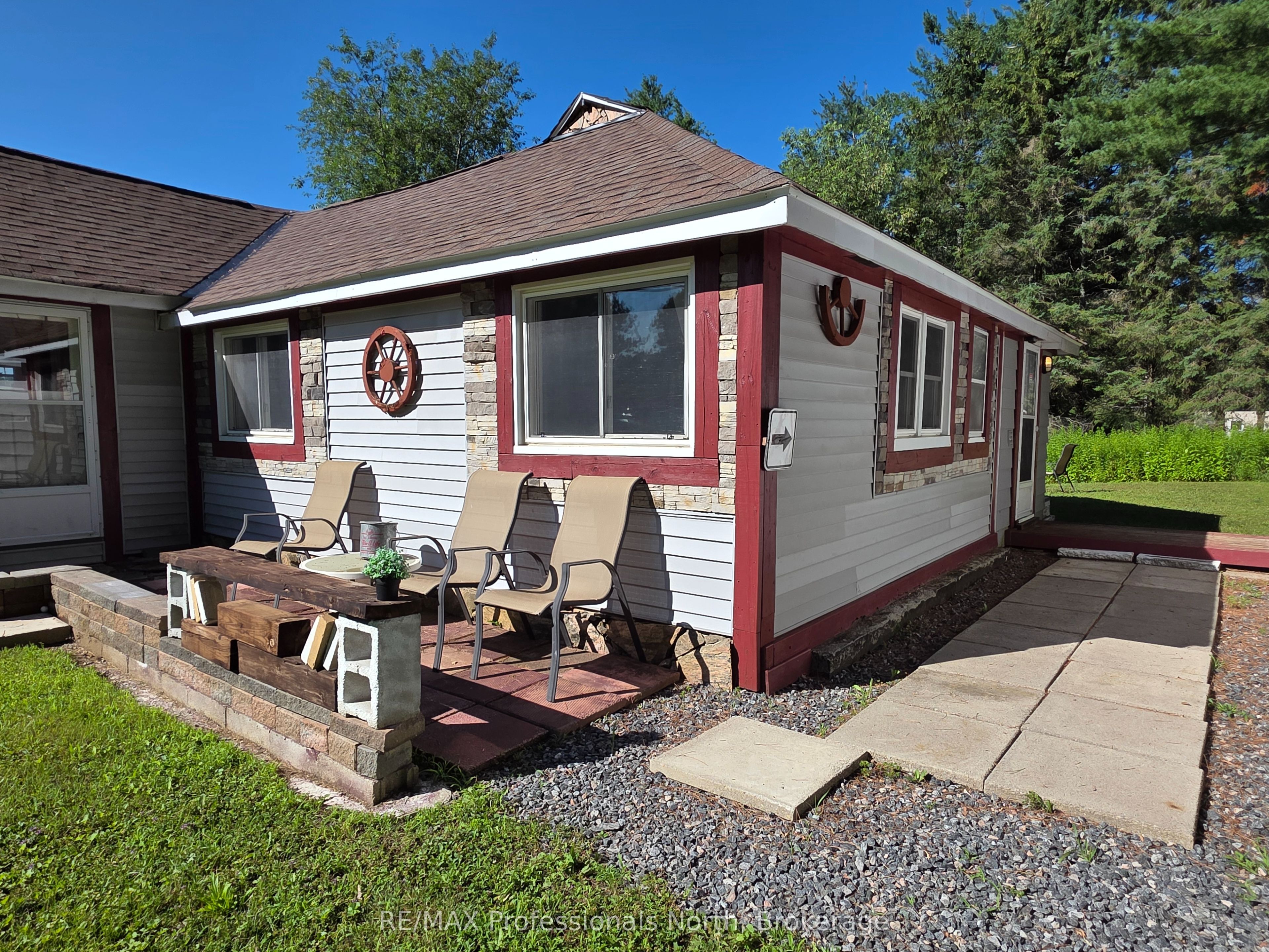 1007 West Road Property Photo 4