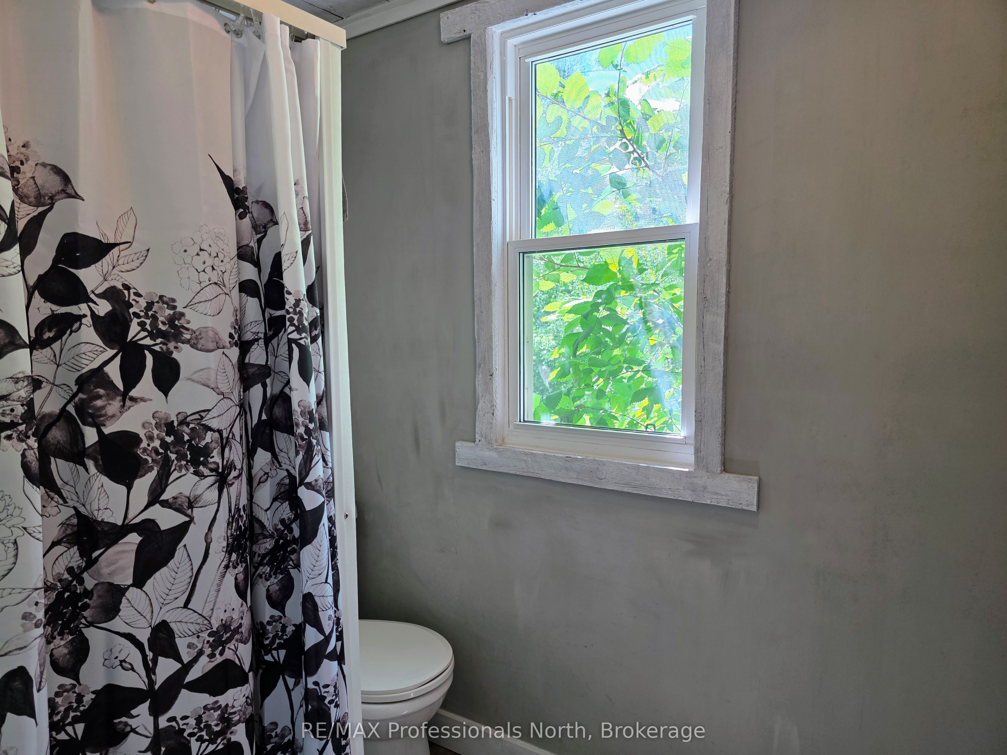 1007 West Road Property Photo 19