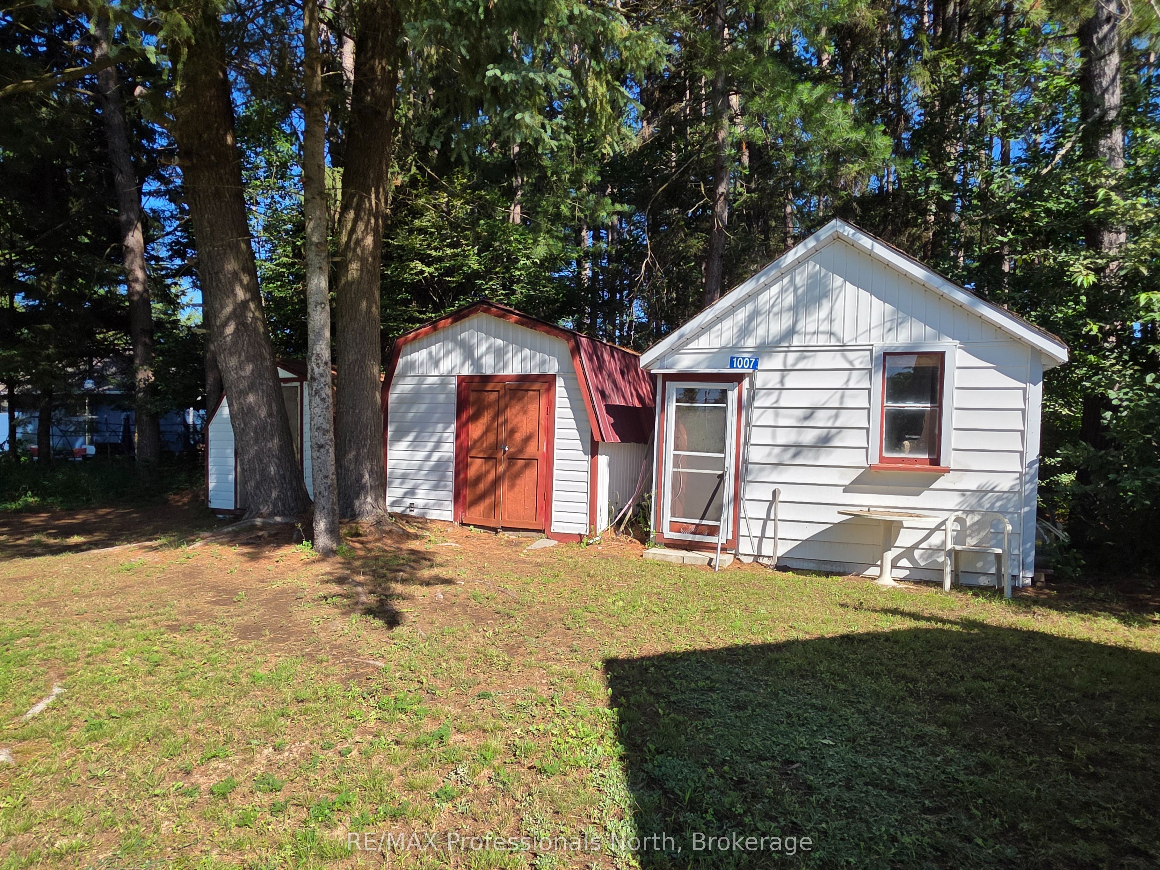 1007 West Road Property Photo 32