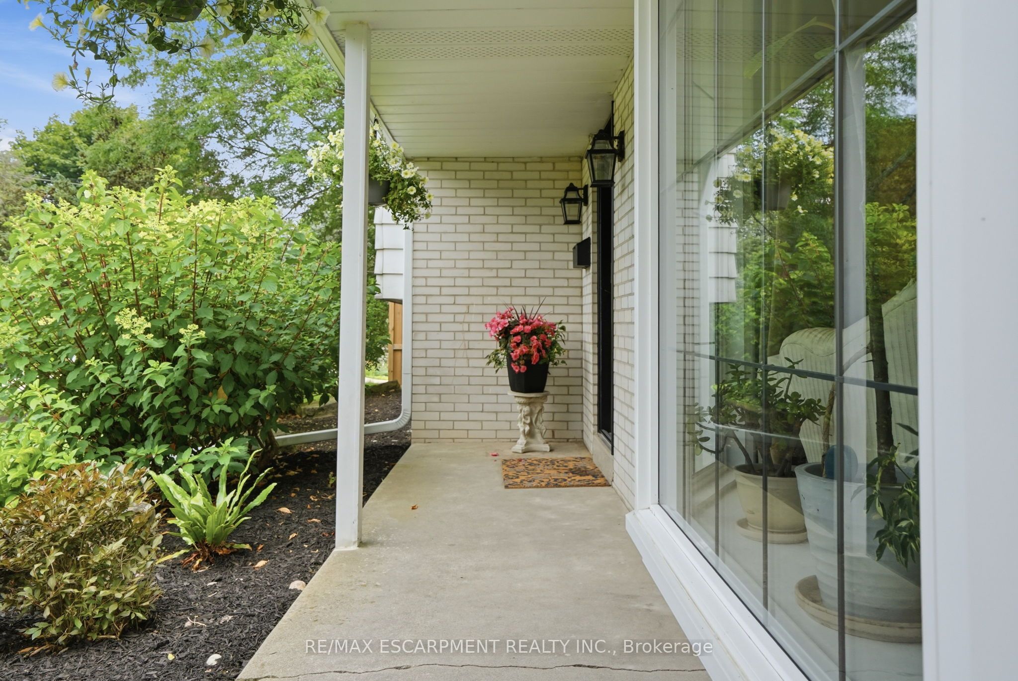 2 Jameson Drive Property Photo 3