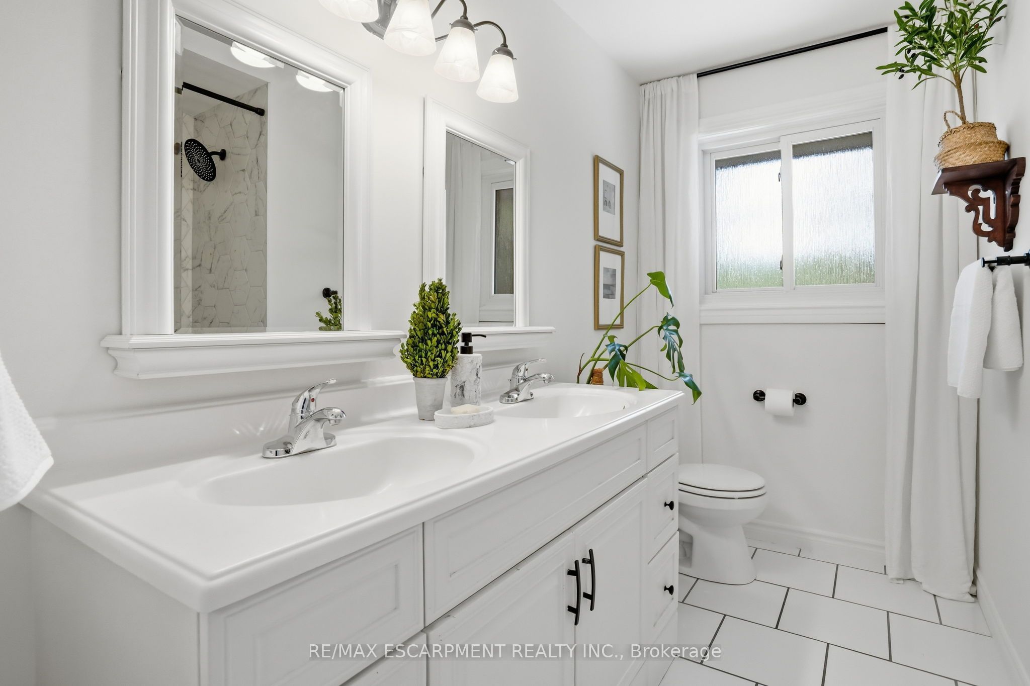 2 Jameson Drive Property Photo 23