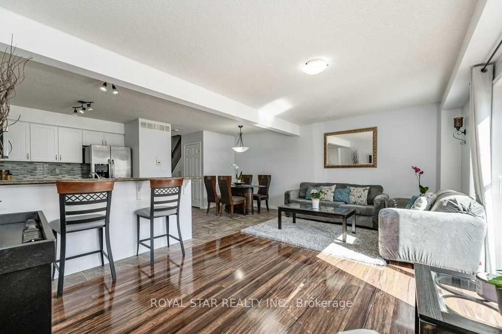 7 Upper Mercer Street B8 Property Photo 16