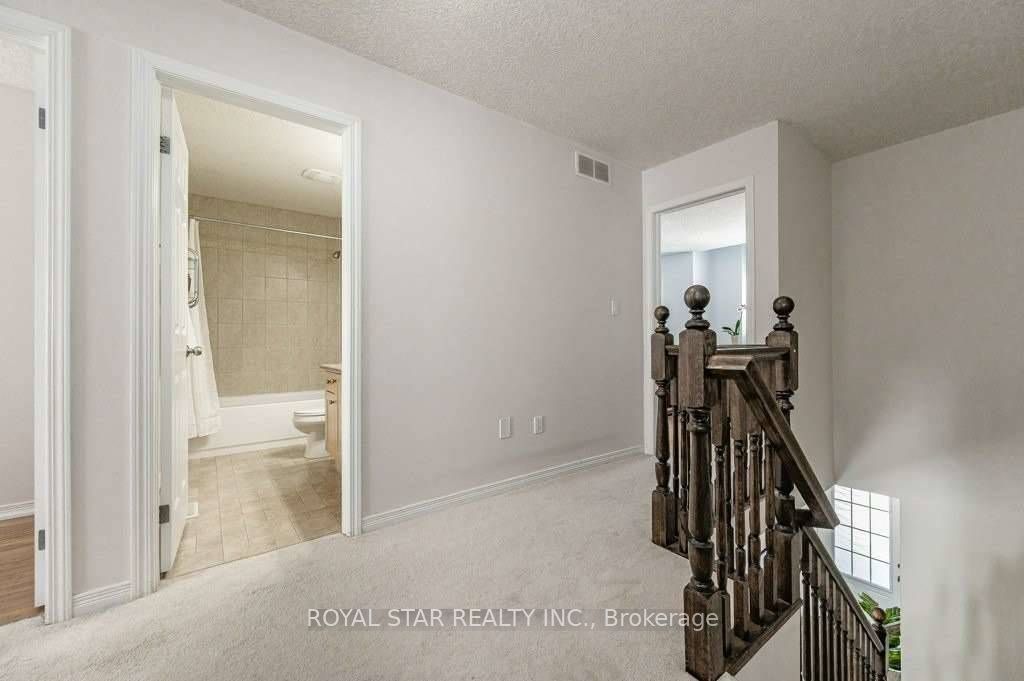 7 Upper Mercer Street B8 Property Photo 19