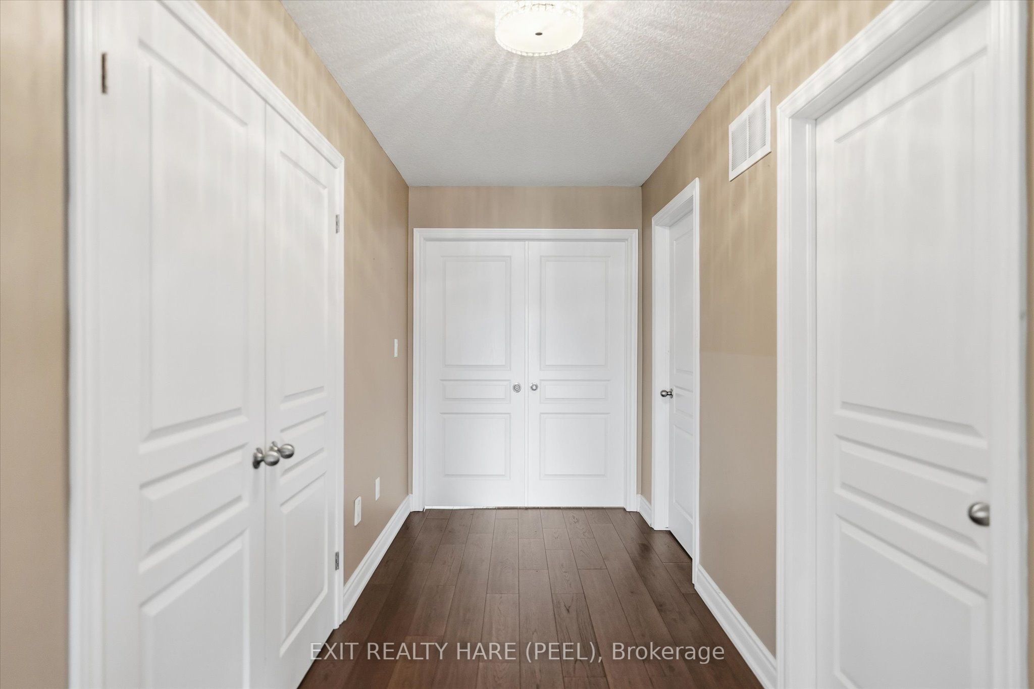 174 Irwin Avenue Property Photo 22